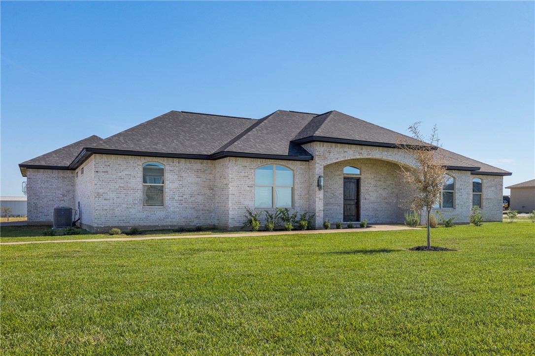 Bryan, Texas, 77808, United States, 3 Bedrooms Bedrooms, ,3 BathroomsBathrooms,Residential,For Sale,1984119