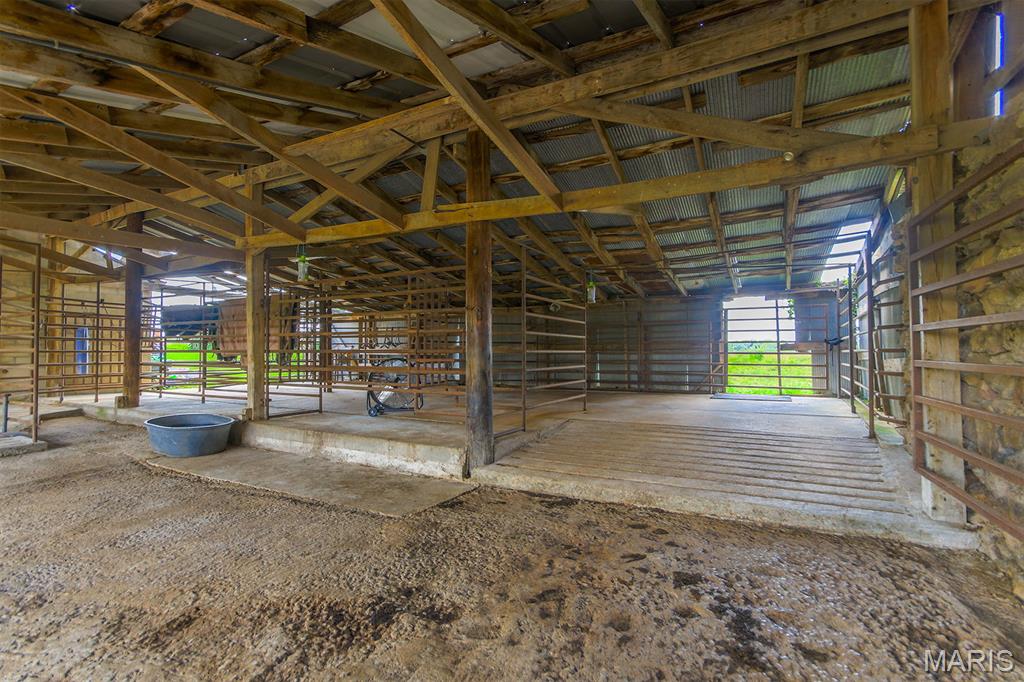 Lebanon, Missouri, 65536, United States, 3 Bedrooms Bedrooms, ,2 BathroomsBathrooms,Residential,For Sale,1982257