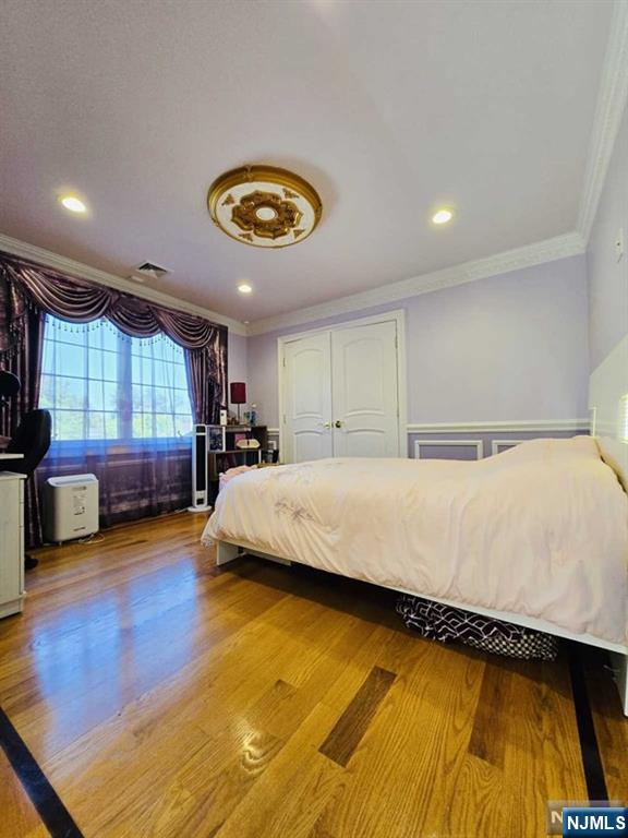 Paramus, New Jersey, 07652, United States, 7 Bedrooms Bedrooms, ,7 BathroomsBathrooms,Residential,For Sale,1905752