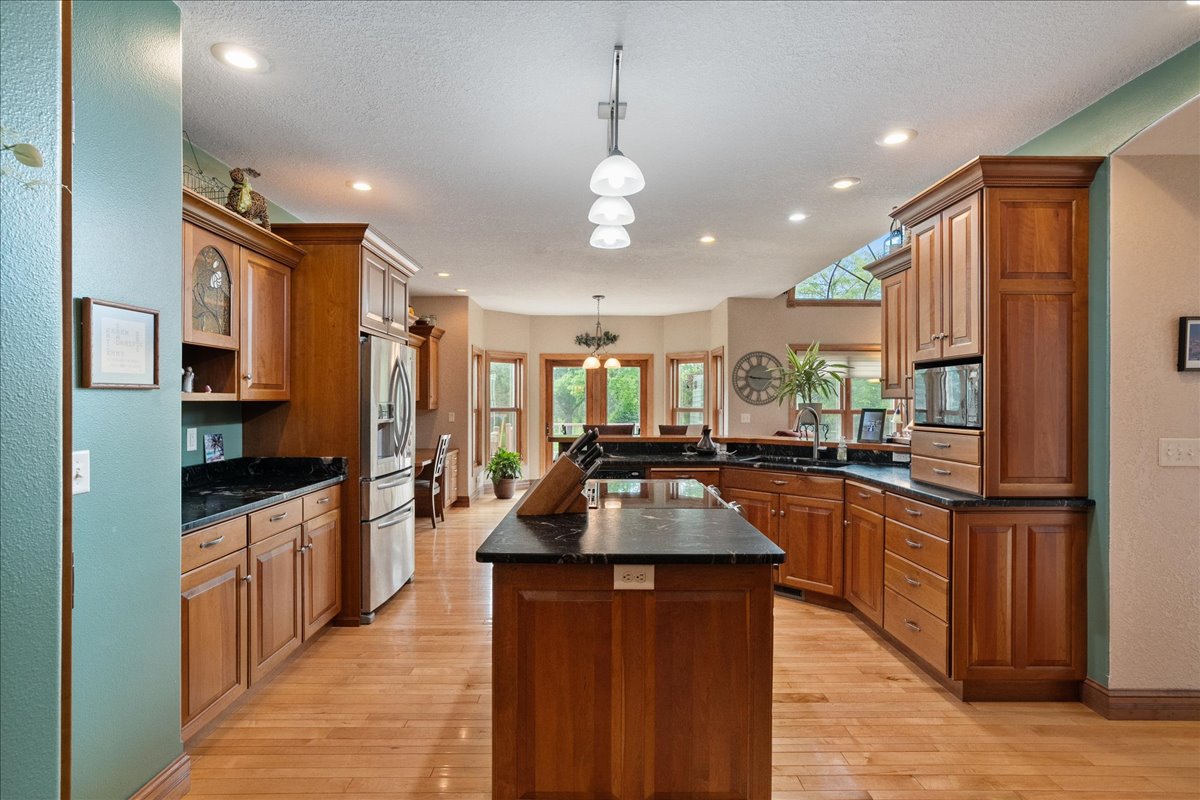 Medford, Wisconsin, 54451, United States, 4 Bedrooms Bedrooms, ,5 BathroomsBathrooms,Residential,For Sale,1881701