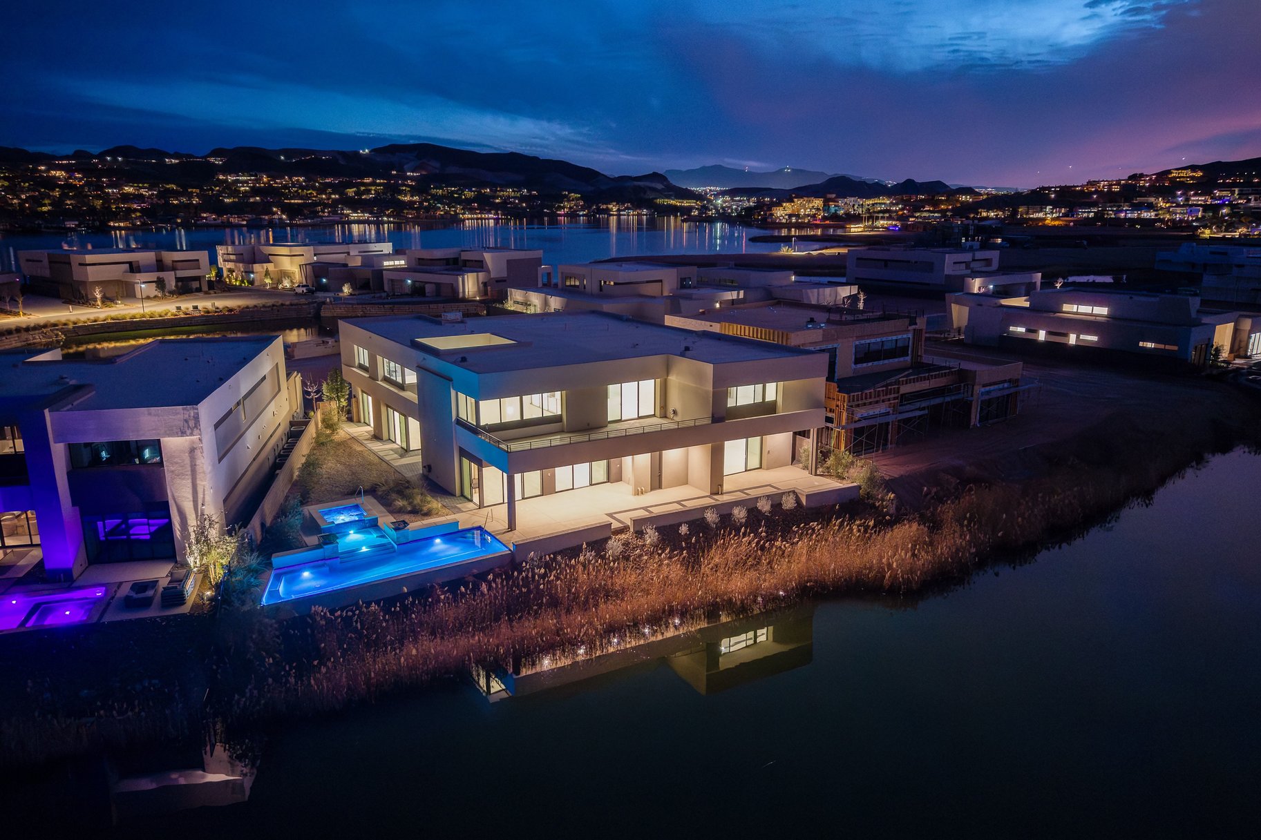  Lake Las Vegas Water Front Approved for Private Dock - 物件實景