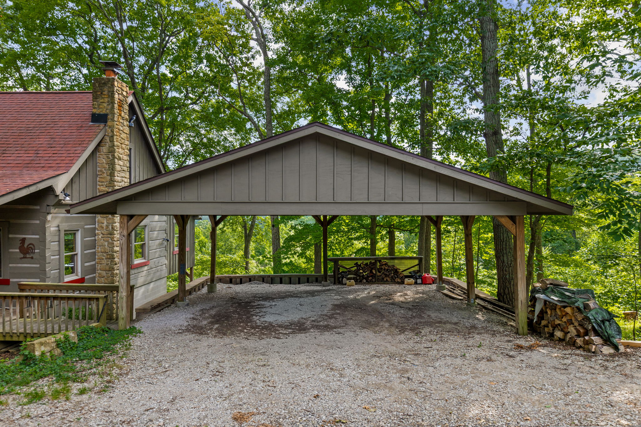  Authentic Log Home with Breathtaking Views of Brown County
