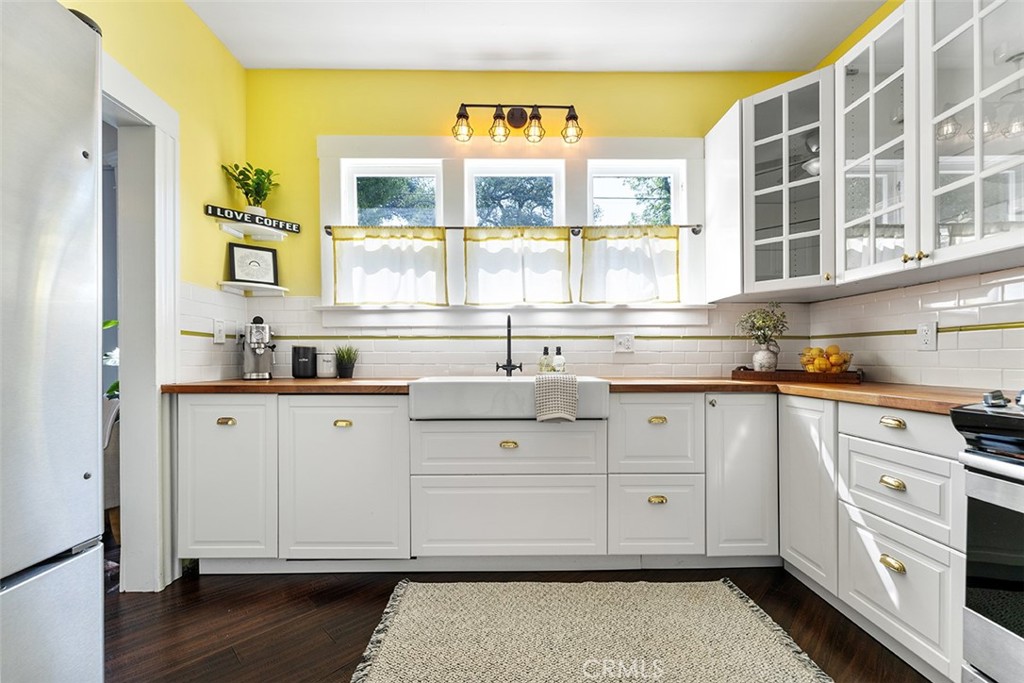 La Verne, California, 91750, United States, 3 Bedrooms Bedrooms, ,1 BathroomBathrooms,Residential,For Sale,1909183
