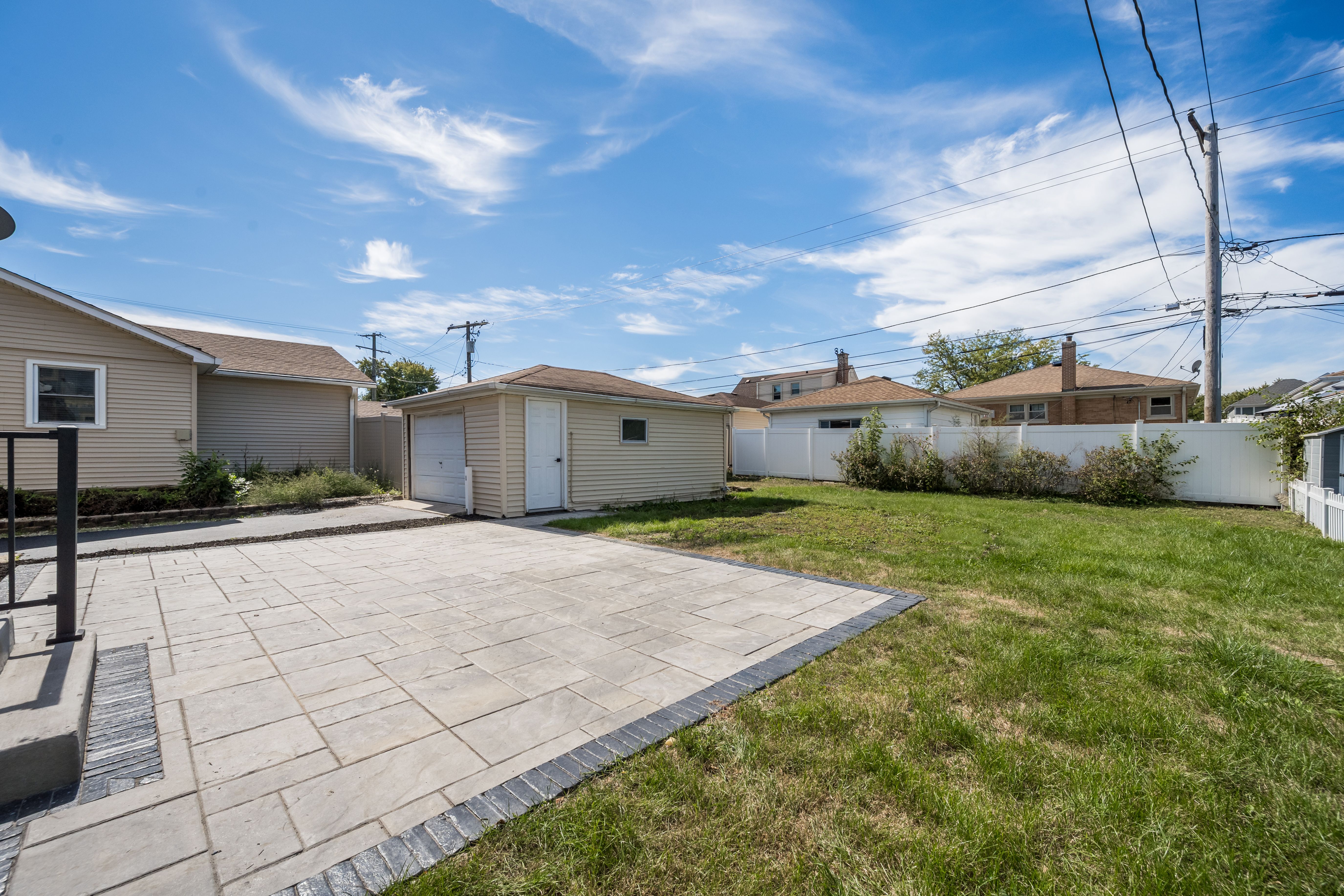  Welcome To This Beautifully Updated and Move-In-Ready Home in Countryside - 物件實景