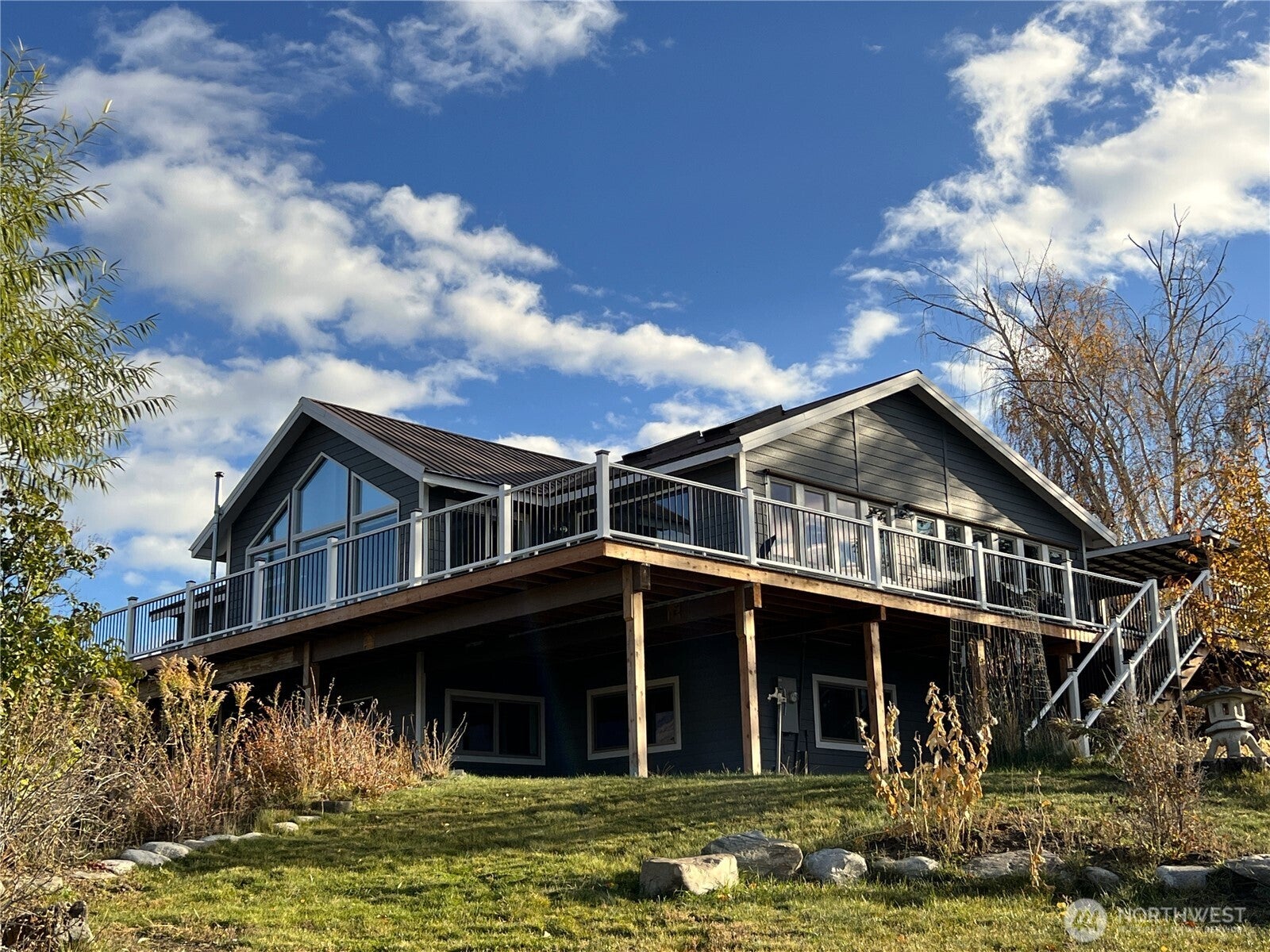 Tonasket, Washington, 98855, United States, 3 Bedrooms Bedrooms, ,2 BathroomsBathrooms,Residential,For Sale,2001750