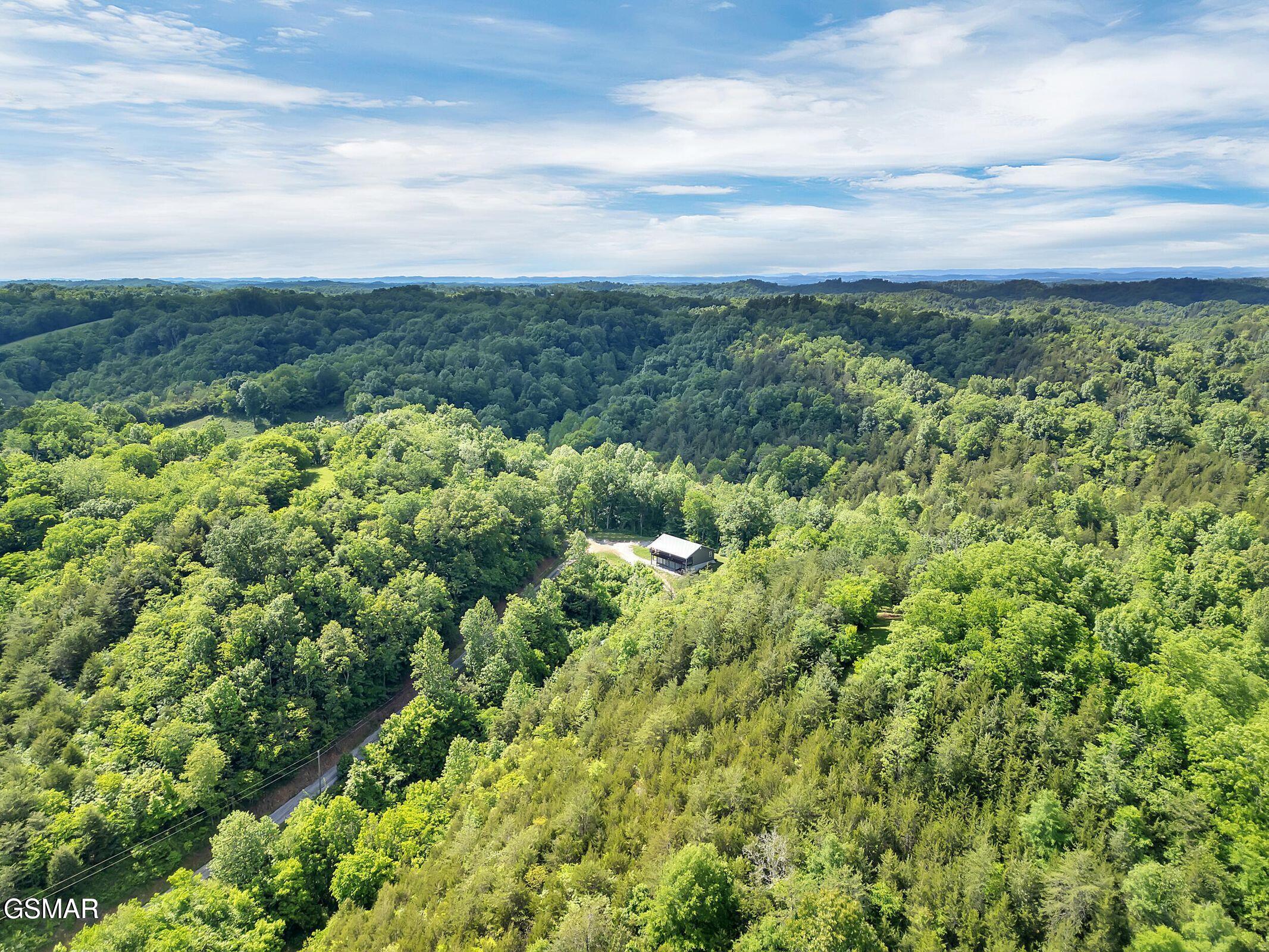 Bybee, Tennessee, 37713, United States, 4 Bedrooms Bedrooms, ,2 BathroomsBathrooms,Residential,For Sale,1980486