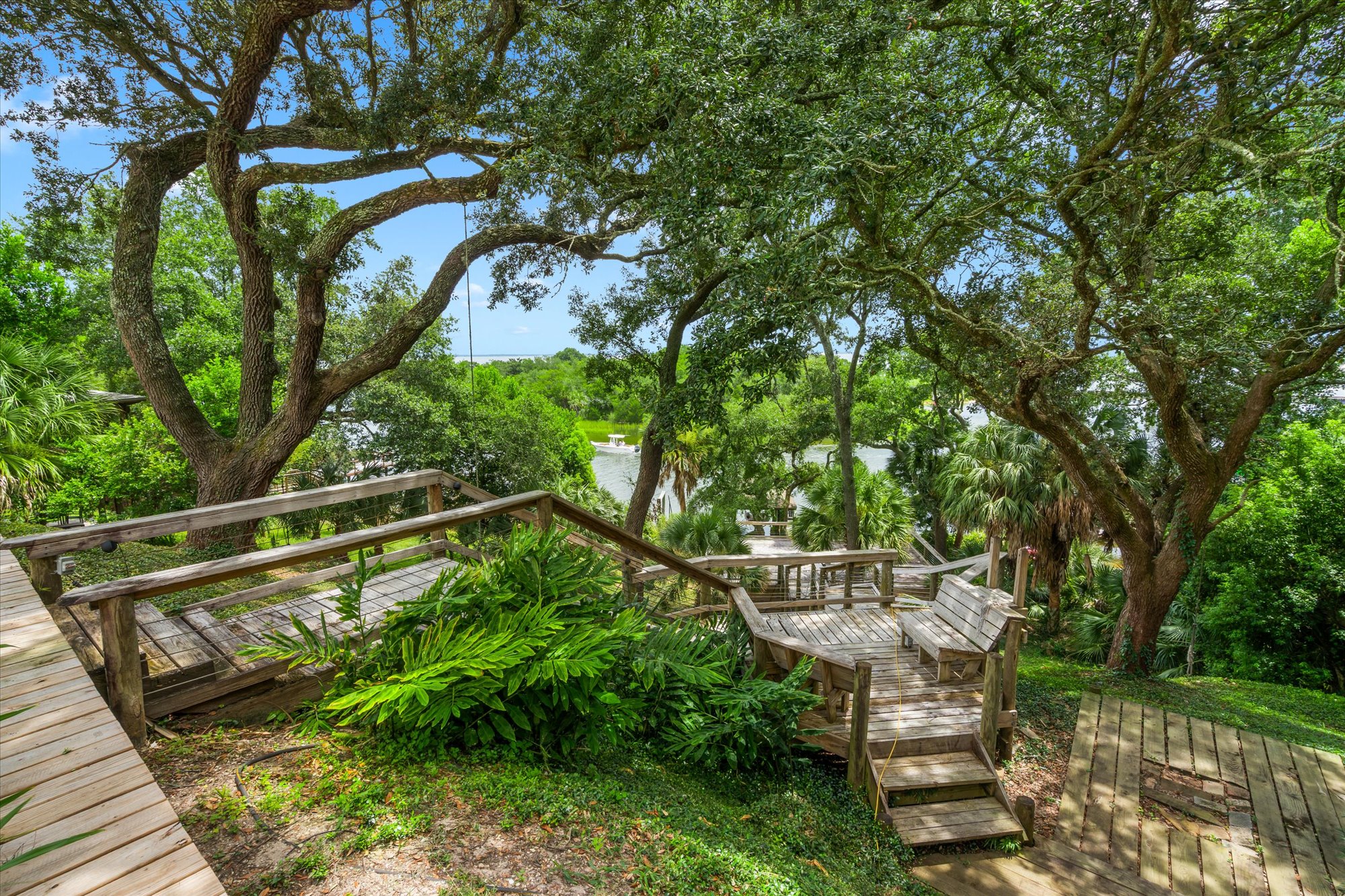  French Architecture on Bayou Texar - 物件實景