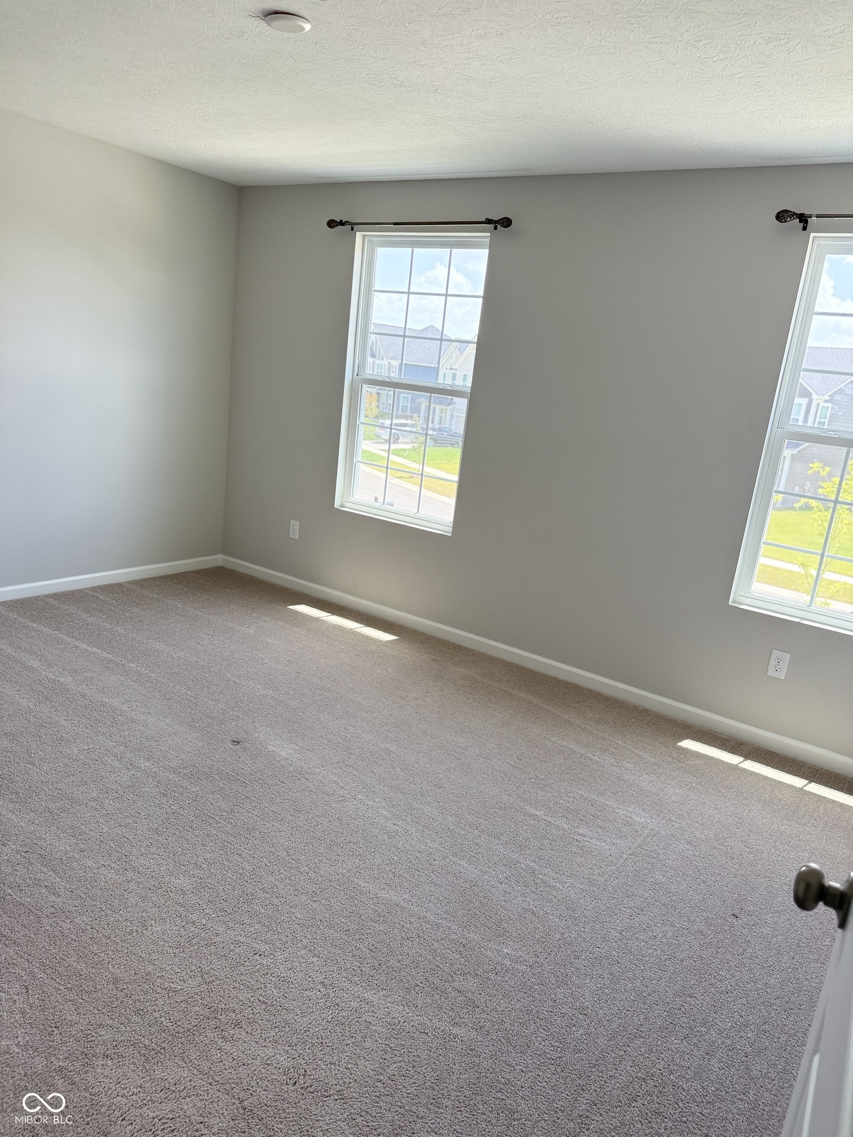 Avon, Indiana, 46123, United States, 5 Bedrooms Bedrooms, ,3 BathroomsBathrooms,Residential,For Sale,1920790