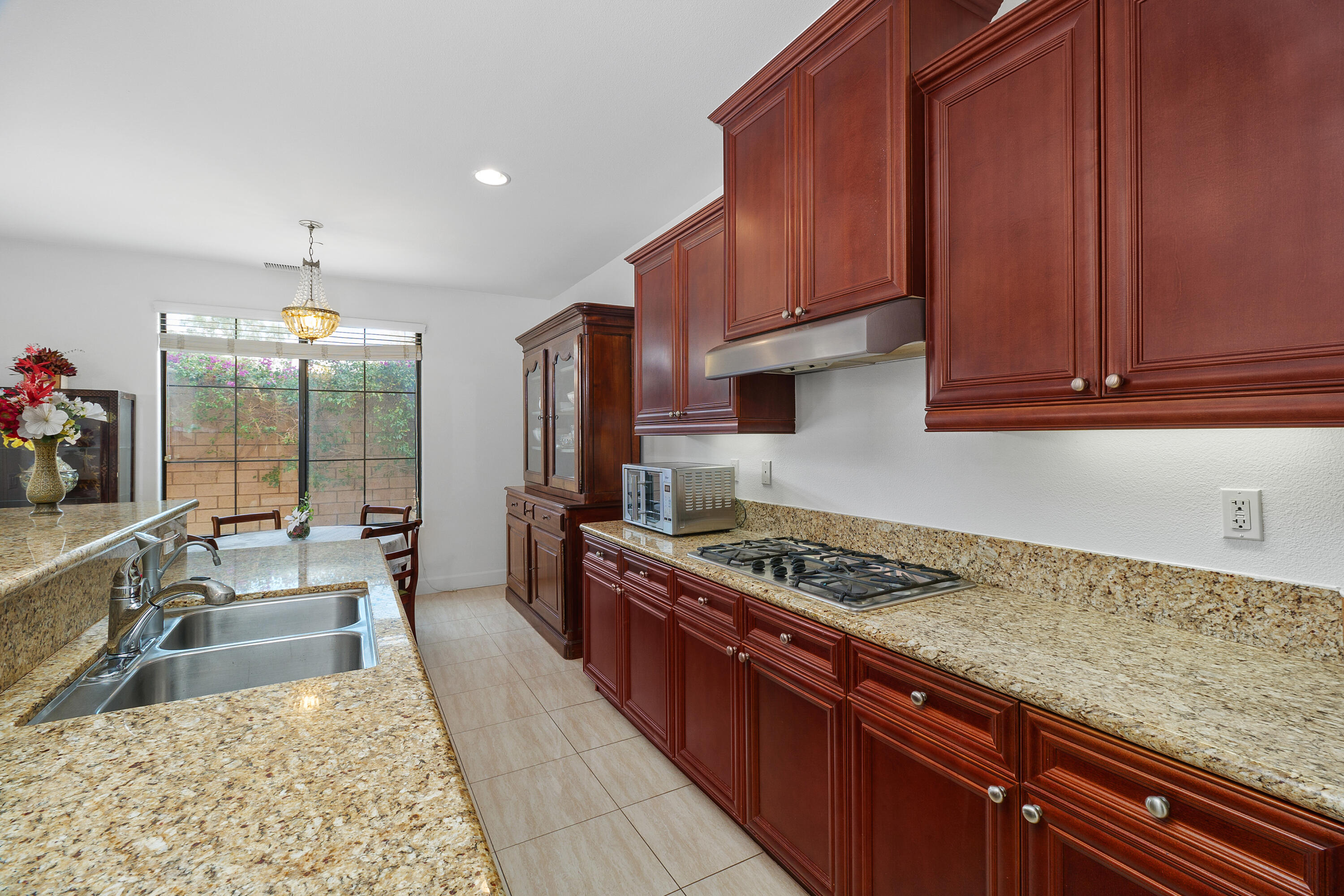 Palm Desert, California, 92260, United States, 2 Bedrooms Bedrooms, ,3 BathroomsBathrooms,Residential,For Sale,1744542