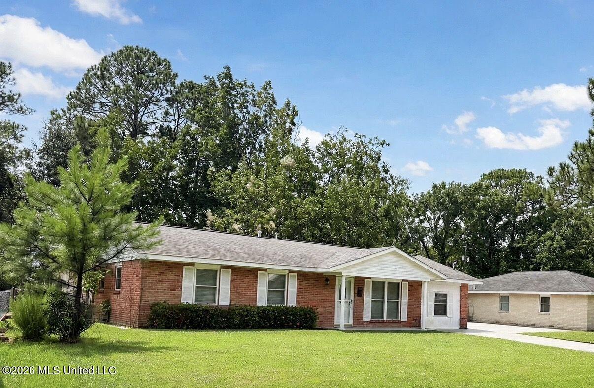 Belmont Dr, Biloxi, MS 39532 #1