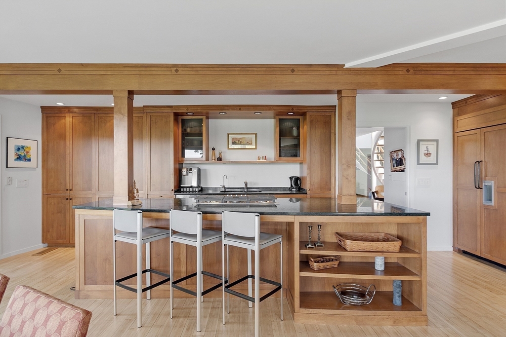 Carlisle, Massachusetts, 01741, United States, 4 Bedrooms Bedrooms, ,5 BathroomsBathrooms,Residential,For Sale,1874454
