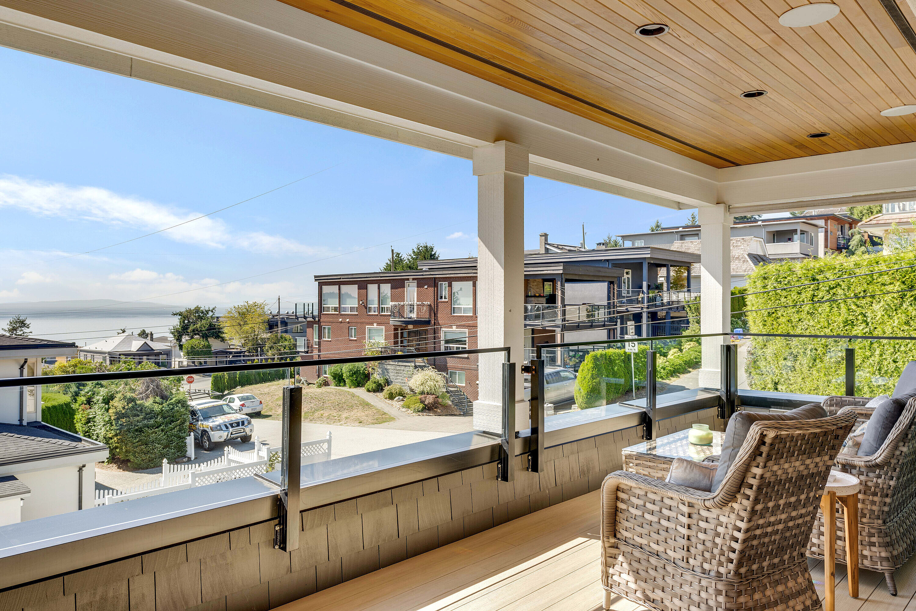  Bespoke Luxury in White Rock - 物件實景