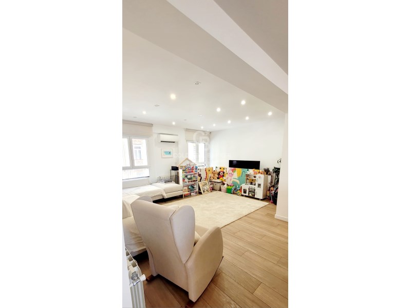 Valencia, Comunidad Valenciana, ES, 4 Bedrooms Bedrooms, ,2 BathroomsBathrooms,Residential,For Sale,1840006