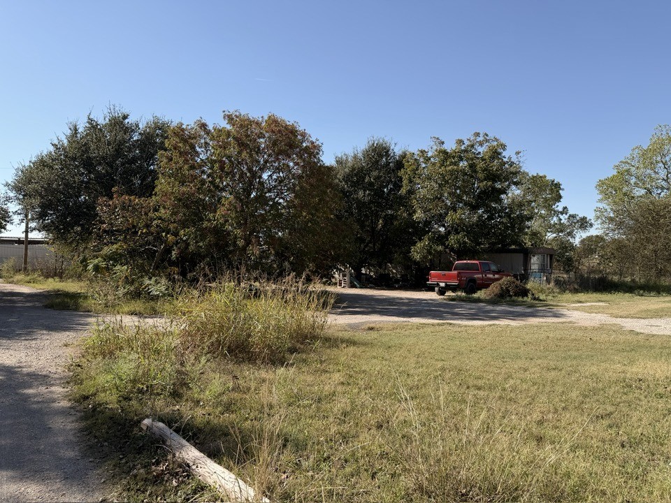 Crowley, Texas, 76036, United States, 3 Bedrooms Bedrooms, ,6 BathroomsBathrooms,Residential,For Sale,1989687