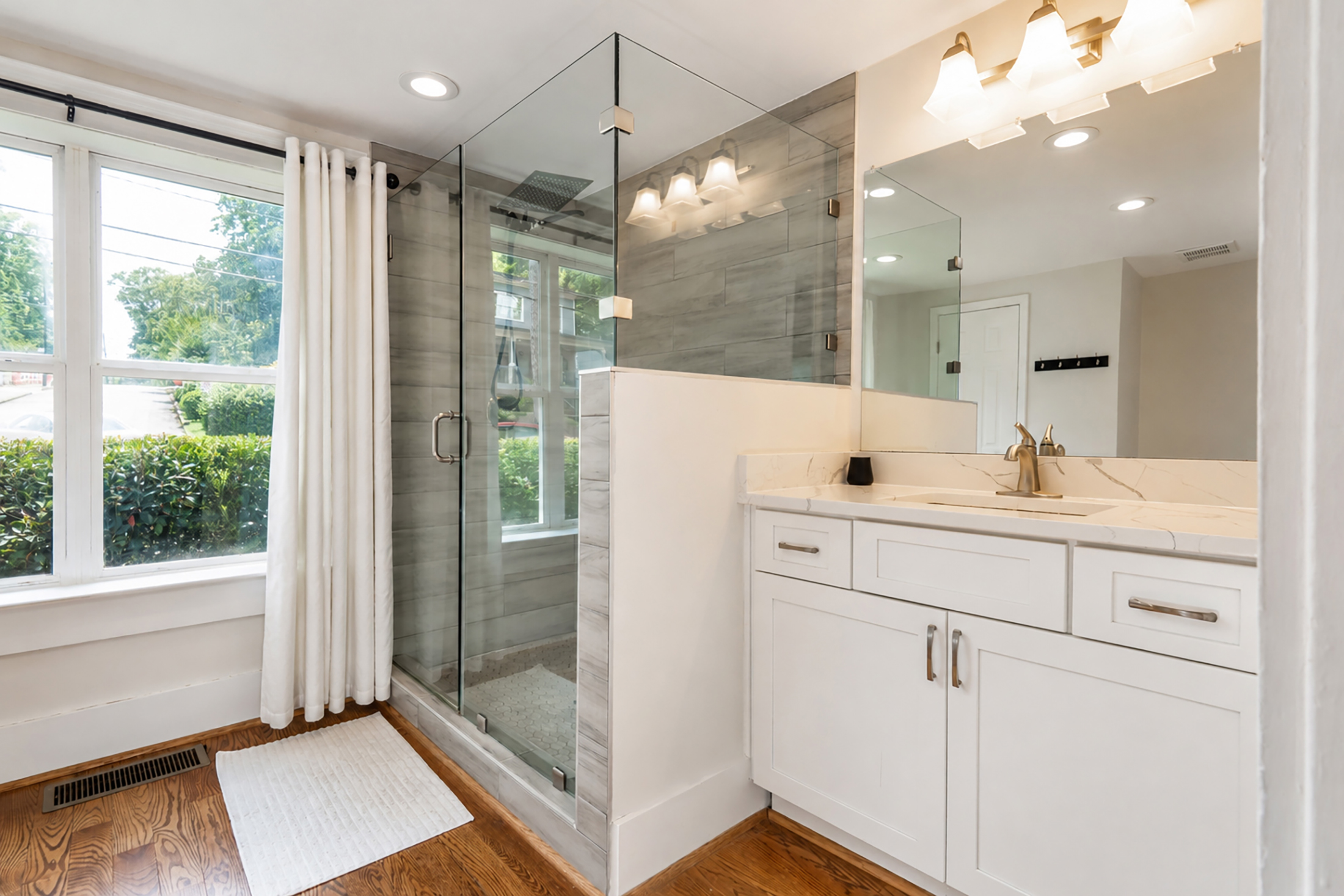  Beautifully Renovated Bungalow Located in Berkeley Park - 物件實景