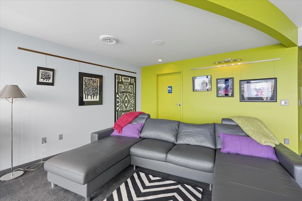 Spokane, Washington, 99204, United States, 1 Bedroom Bedrooms, ,2 BathroomsBathrooms,Residential,For Sale,1959393