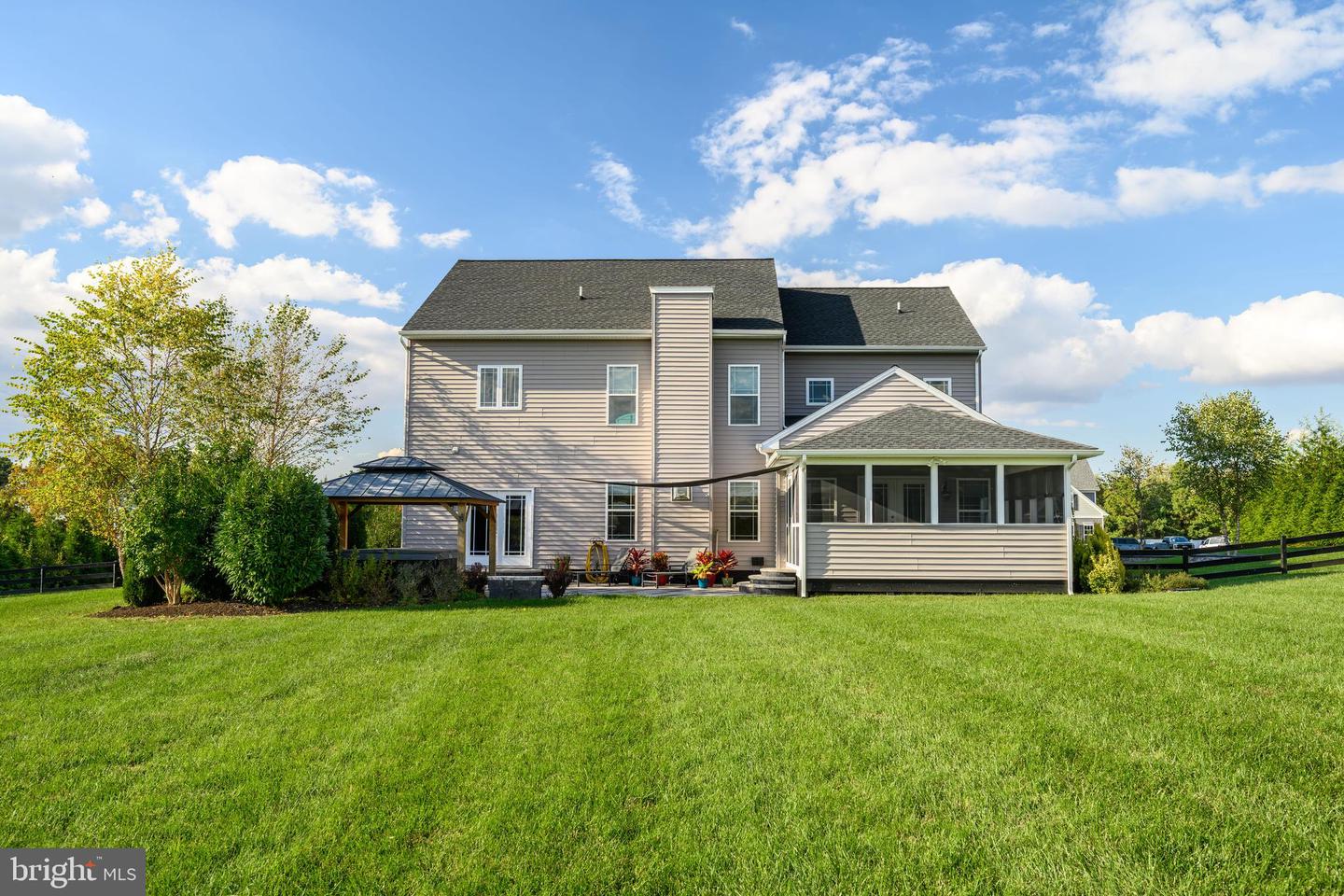 Queenstown, Maryland, 21658, United States, 5 Bedrooms Bedrooms, ,5 BathroomsBathrooms,Residential,For Sale,1988334