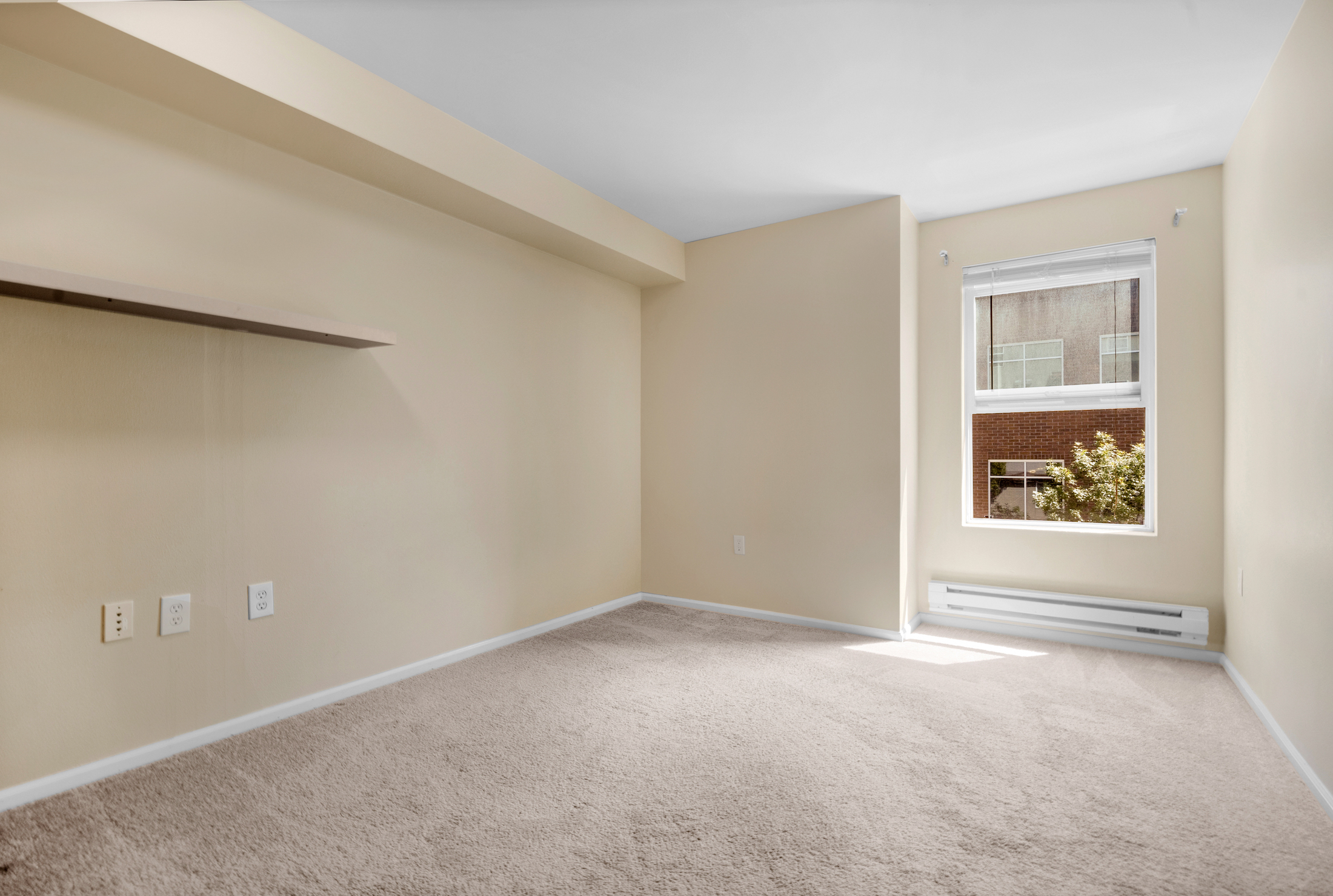  Immaculate University District Condo - 物件實景