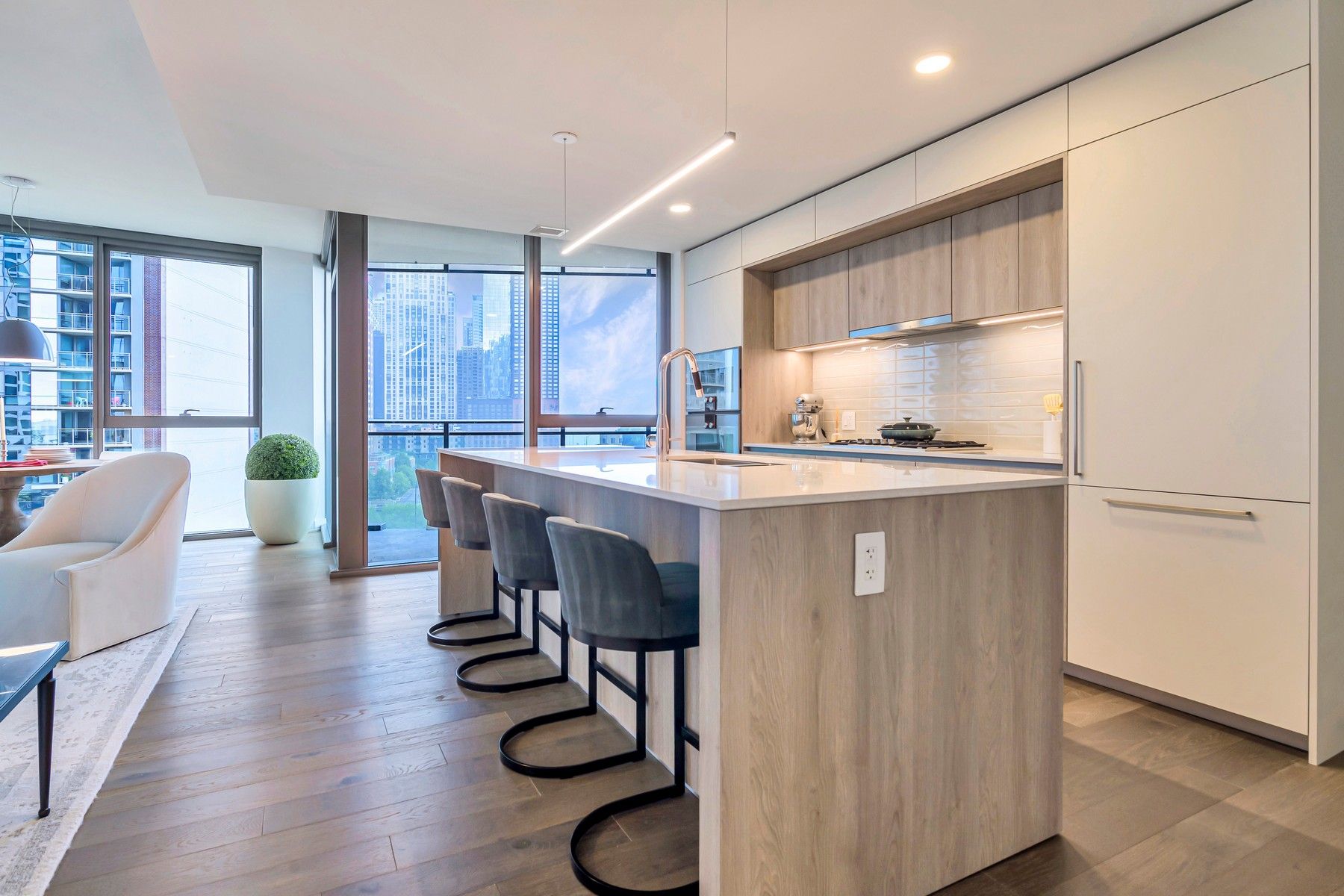  Experience Luxury Resort-Style Lakefront Living at Cirrus - 物件實景