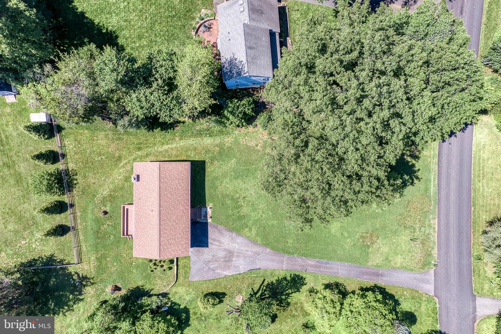 Warrenton, Virginia, 20187, United States, 3 Bedrooms Bedrooms, ,3 BathroomsBathrooms,Residential,For Sale,2049291