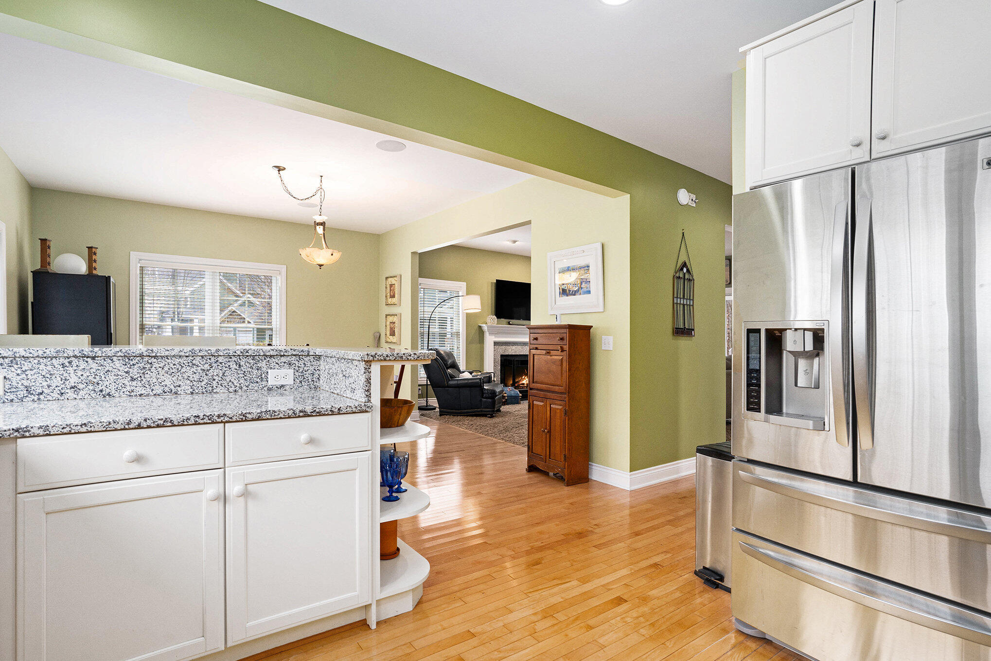 South Haven, Michigan, 49090, United States, 4 Bedrooms Bedrooms, ,4 BathroomsBathrooms,Residential,For Sale,1945011
