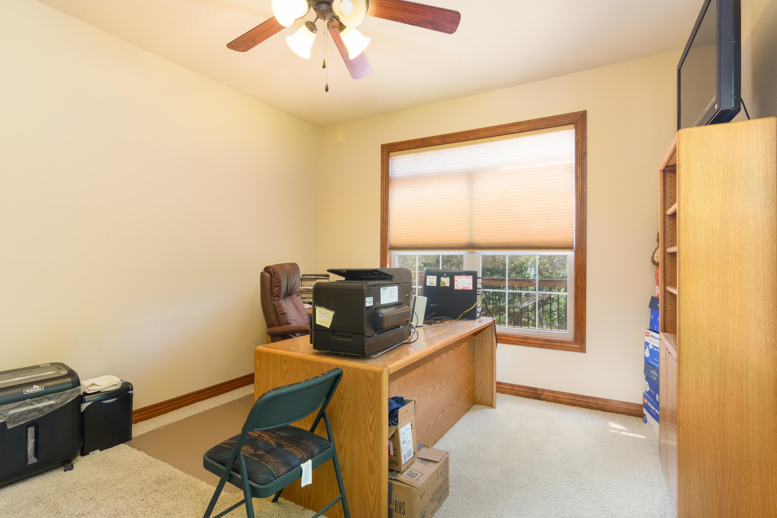 Walnut Shade, Missouri, 65771, United States, 6 Bedrooms Bedrooms, ,5 BathroomsBathrooms,Residential,For Sale,1975828