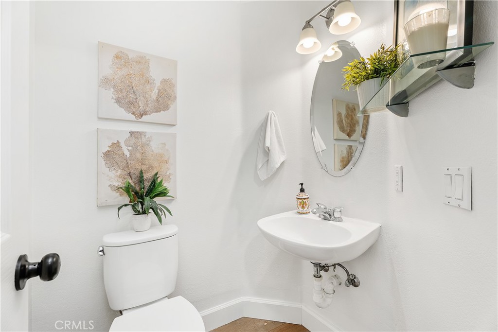 Laguna Niguel, California, 92677, United States, 2 Bedrooms Bedrooms, ,2 BathroomsBathrooms,Residential,For Sale,1947960