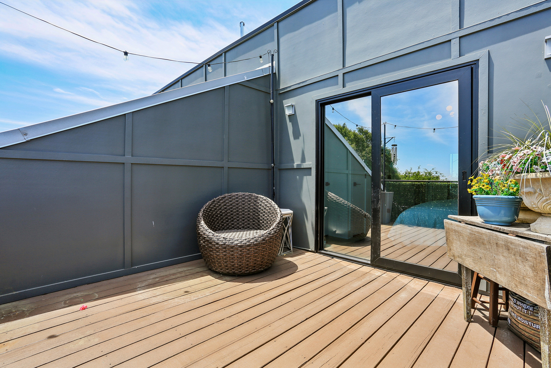  Modern Two-story Loft with Private Rooftop Deck - 物件實景