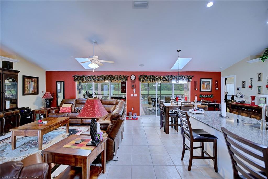 Sebring, Florida, 33872, United States, 4 Bedrooms Bedrooms, ,3 BathroomsBathrooms,Residential,For Sale,1978769