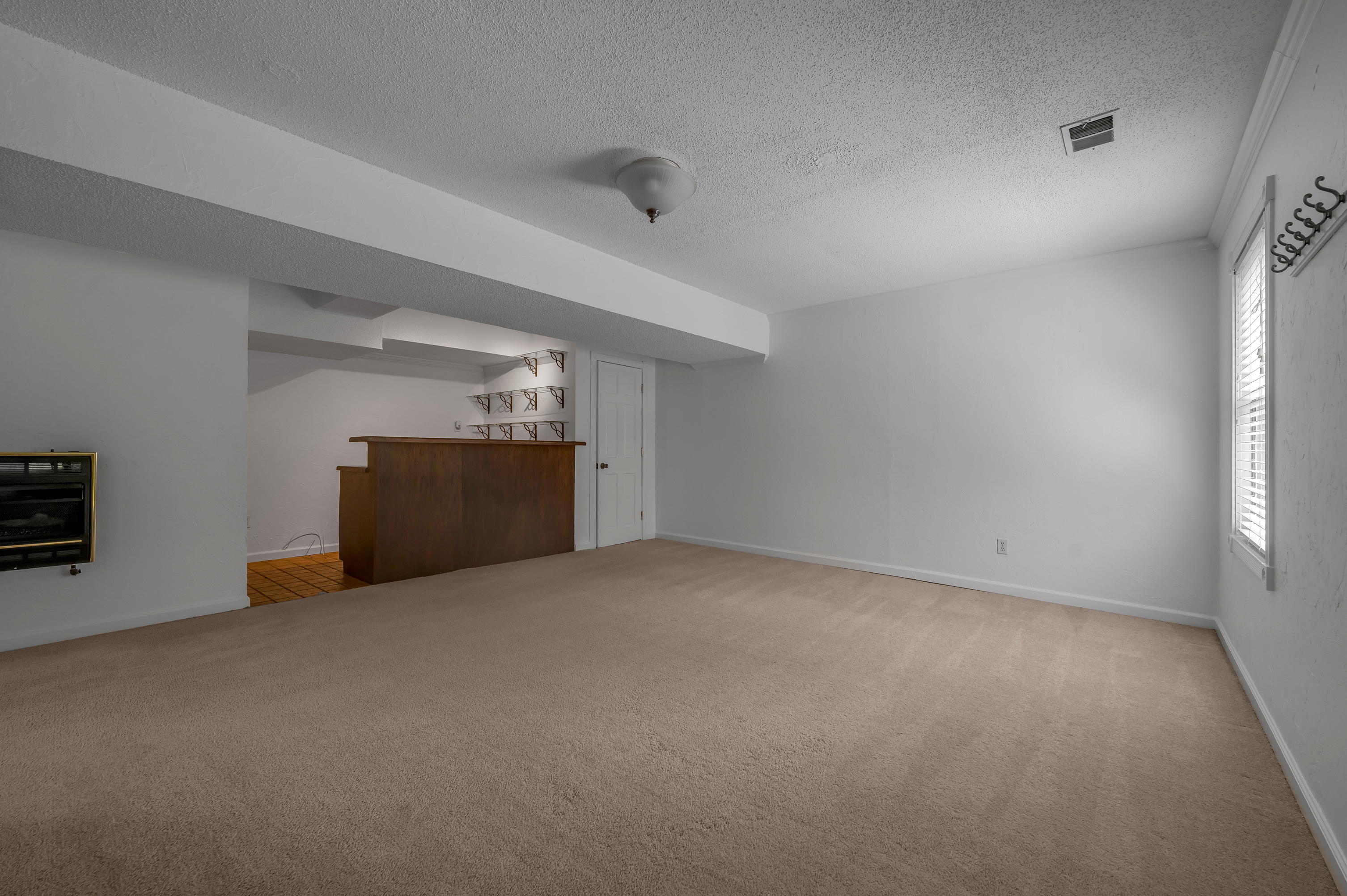  1104 Seville Court - 物件實景