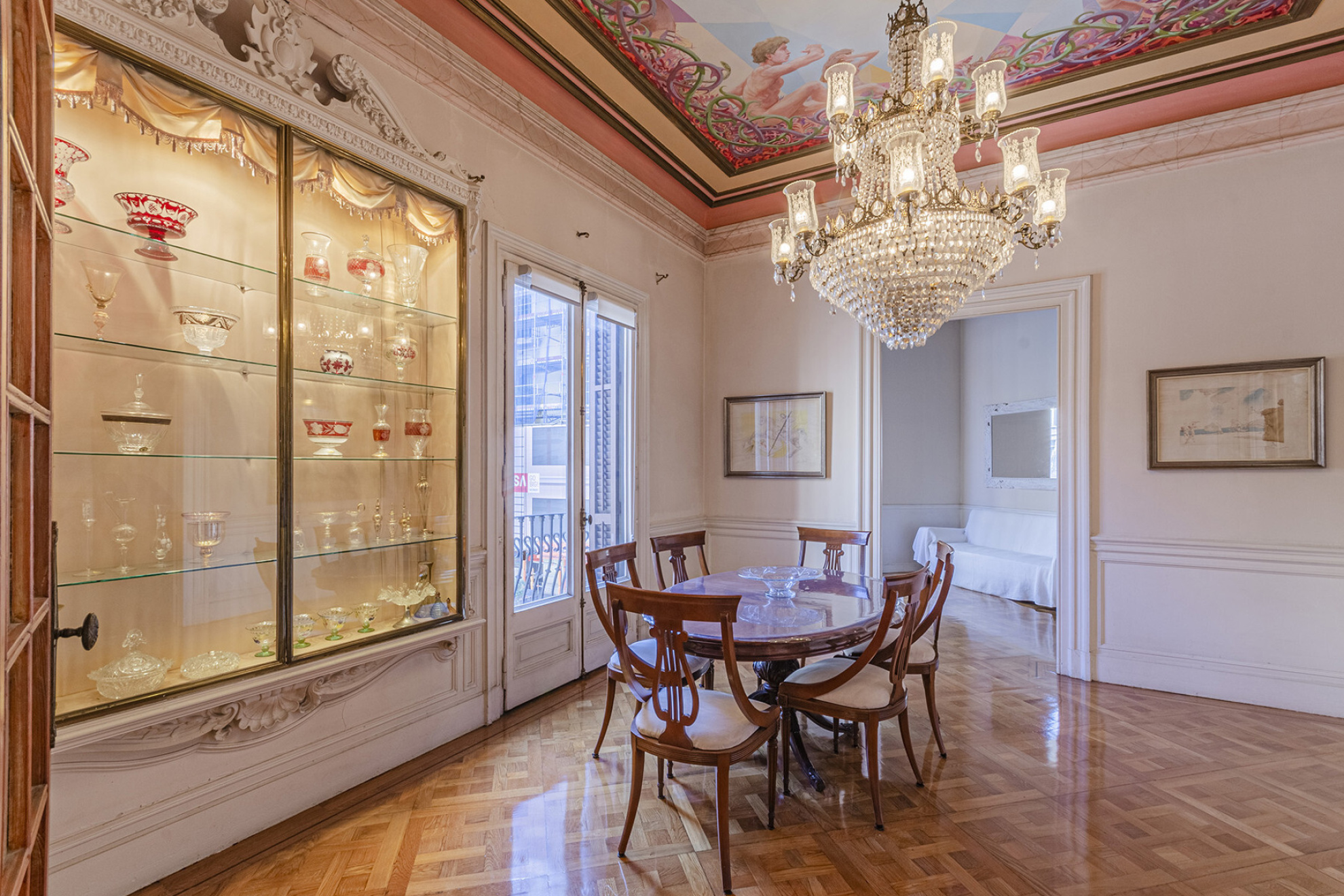  Stately main house with period details in Eixample Dret - 物件實景