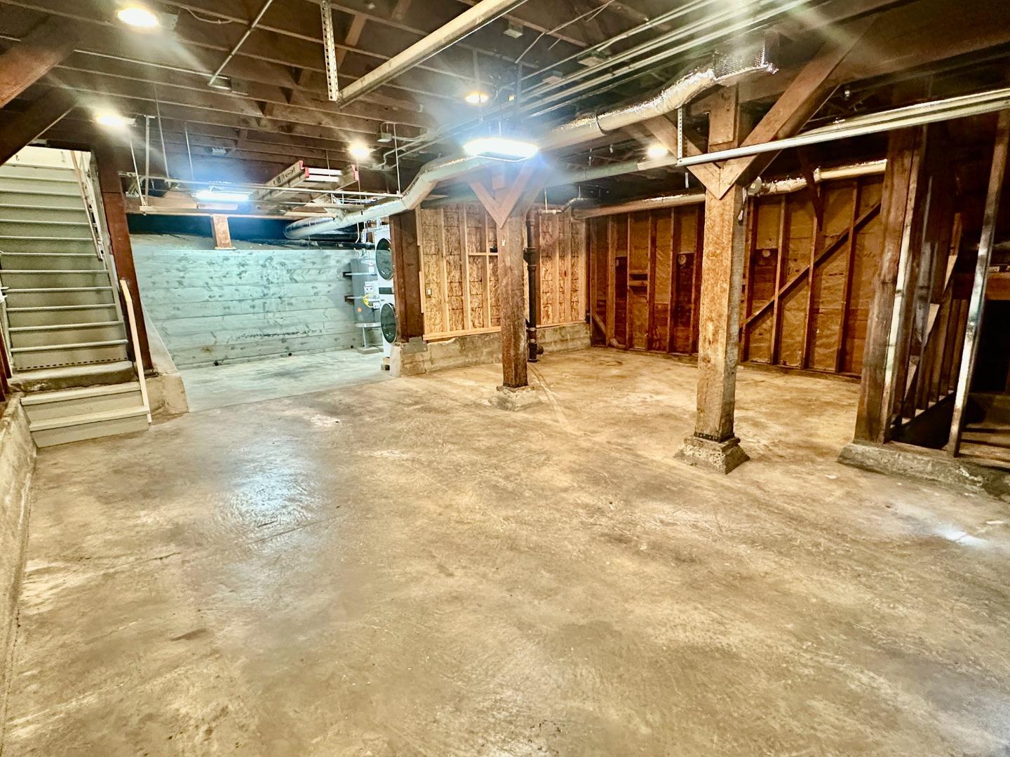 San Francisco, California, 94134, United States, 2 Bedrooms Bedrooms, ,1 BathroomBathrooms,Residential,For Sale,1926351