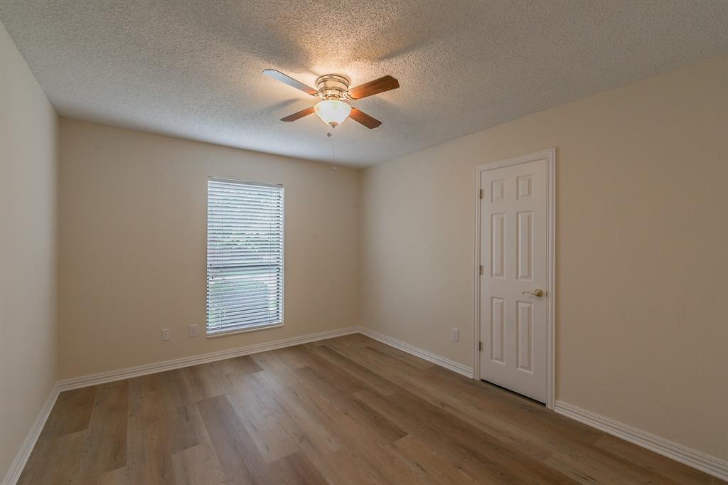 Bedford, Texas, 76021, United States, 3 Bedrooms Bedrooms, ,2 BathroomsBathrooms,Residential,For Sale,1942706