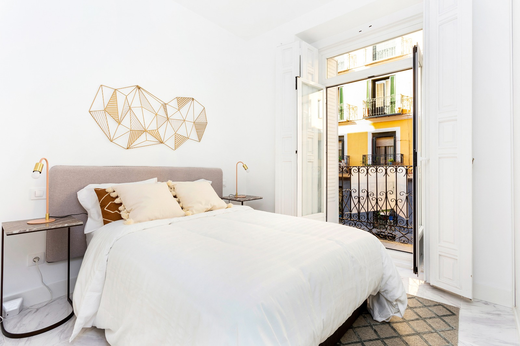  Historic Flat in Central Madrid for Investors - 物件實景