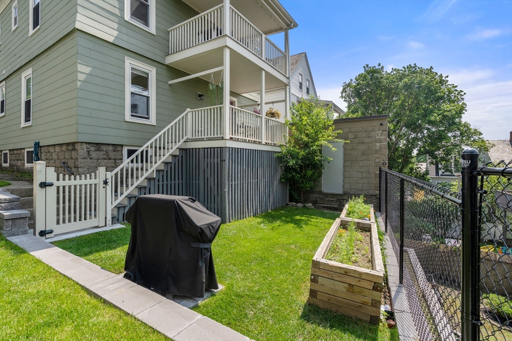 Somerville, Massachusetts, 02144, United States, 3 Bedrooms Bedrooms, ,3 BathroomsBathrooms,Residential,For Sale,1940459