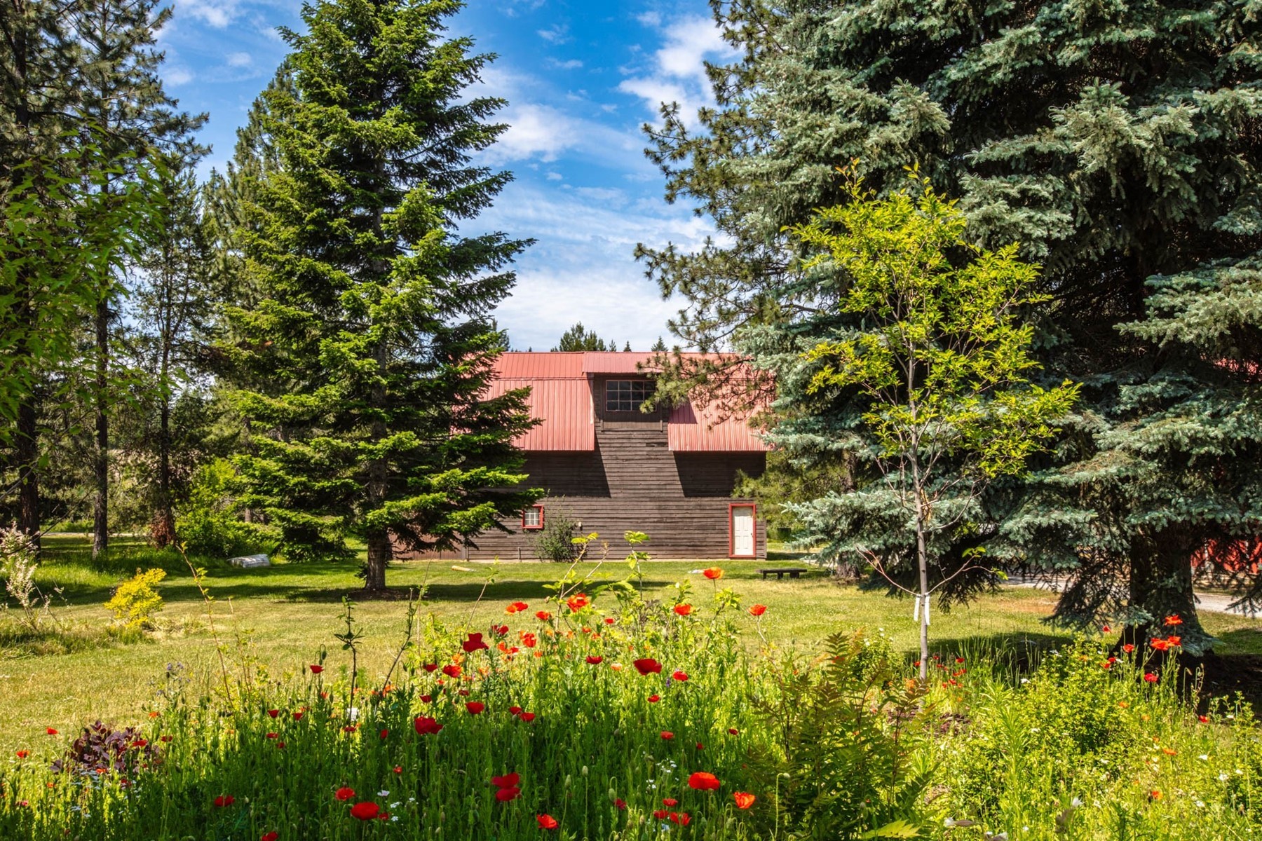  Renovated Waterfront Retreat with Private Dock & Guest Barn - 物件實景