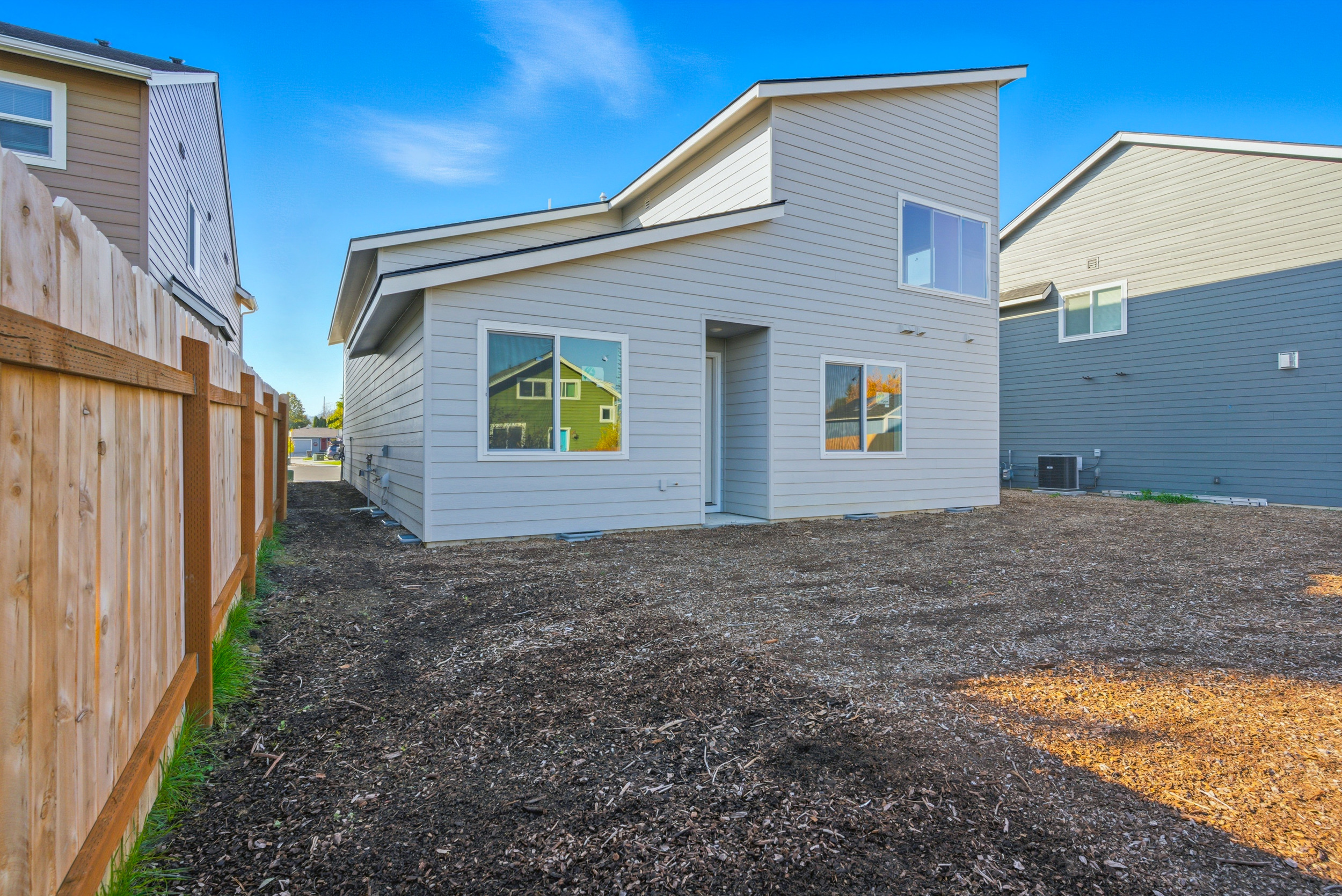 Sandpoint, Idaho, 83864, United States, 3 Bedrooms Bedrooms, ,3 BathroomsBathrooms,Residential,For Sale,1992374