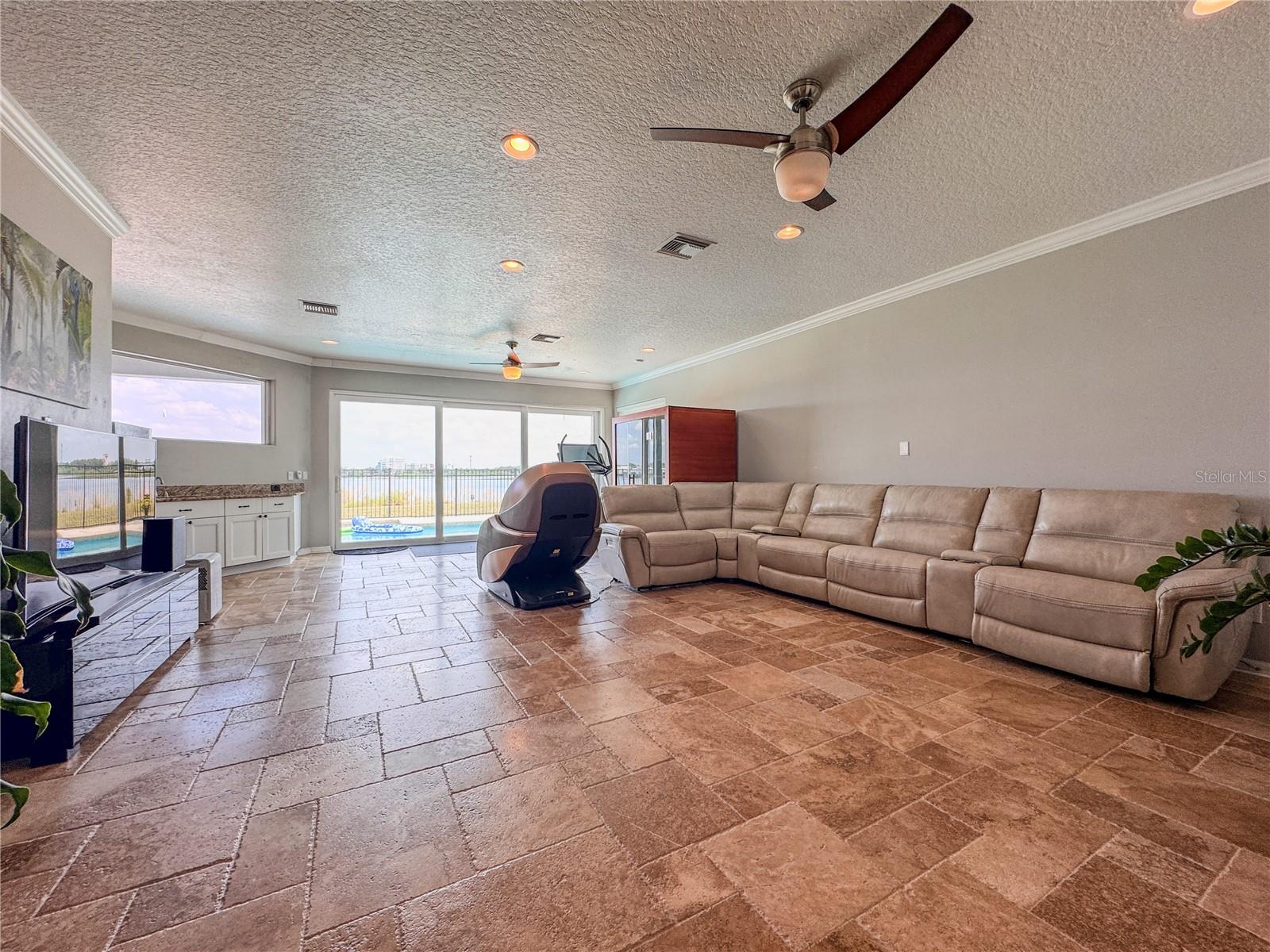 ORLANDO, Florida, 32836, United States, 5 Bedrooms Bedrooms, ,6 BathroomsBathrooms,Residential,For Sale,1983203