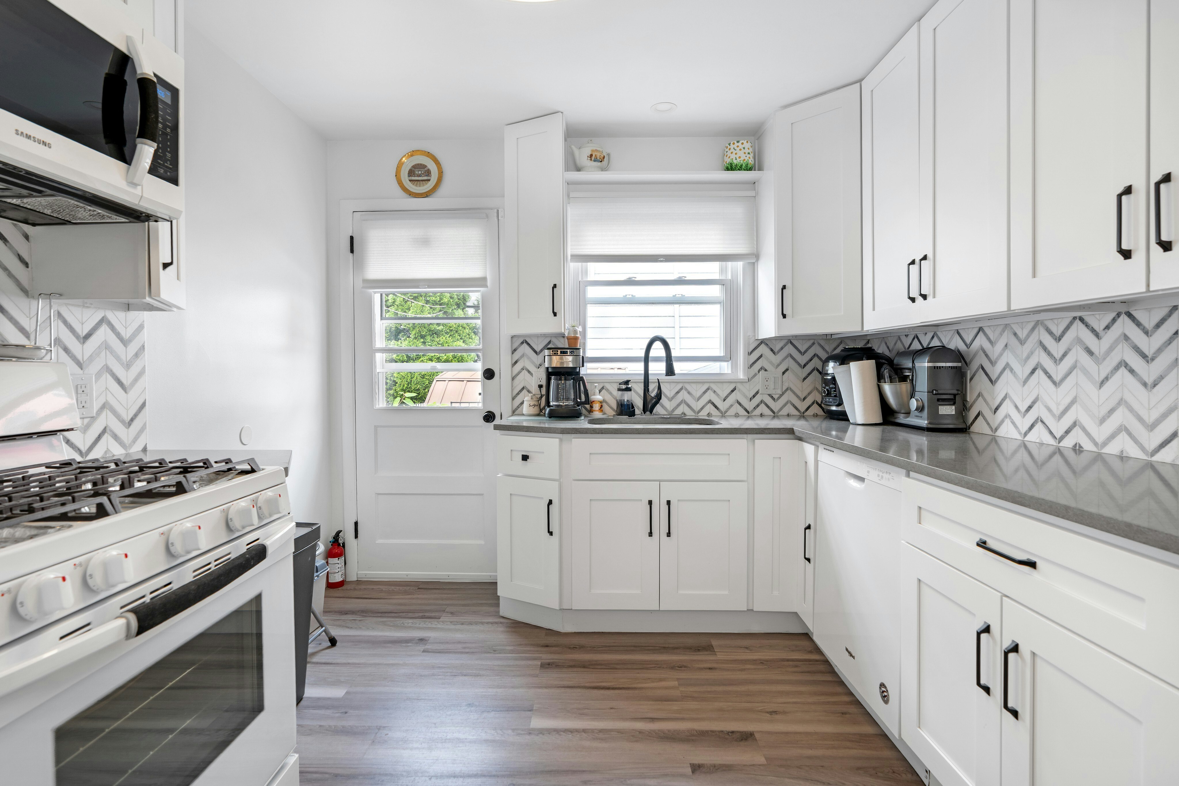  51 East 14th Street, Bayonne, NJ 07002 - 物件實景