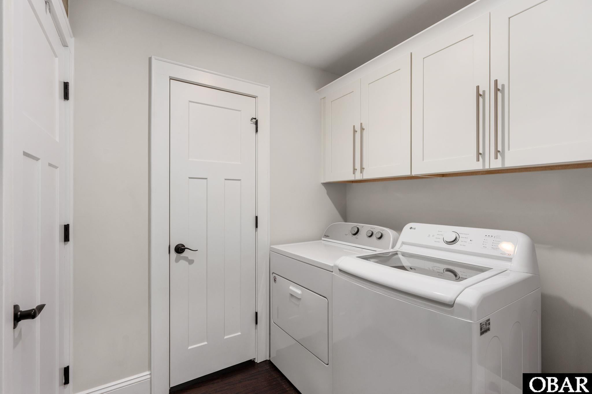 Kill Devil Hills, North Carolina, 27948, United States, 4 Bedrooms Bedrooms, ,3 BathroomsBathrooms,Residential,For Sale,1986142