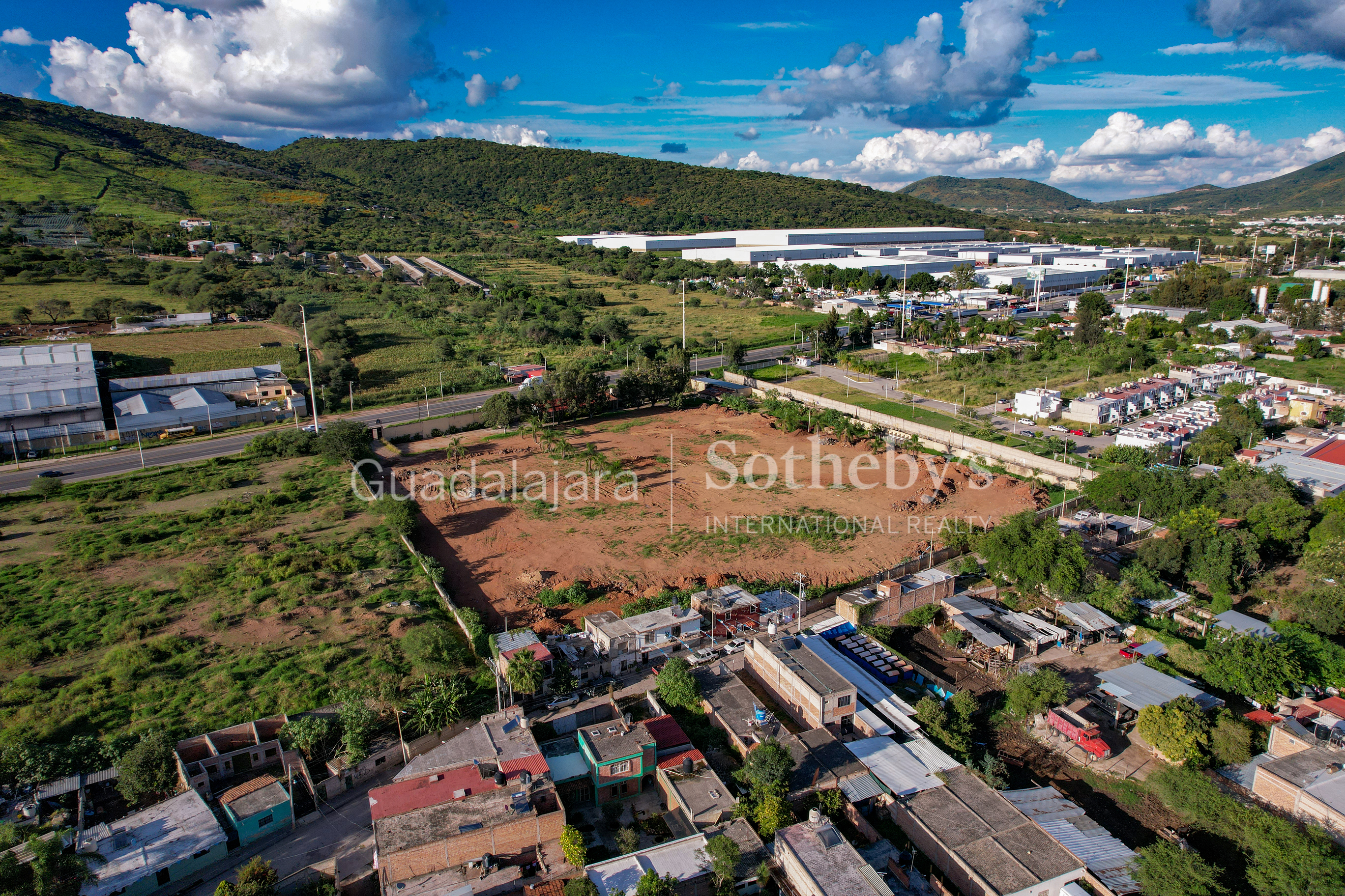  Terreno Industrial en venta - Tlajomulco de Zuñiga - 物件實景