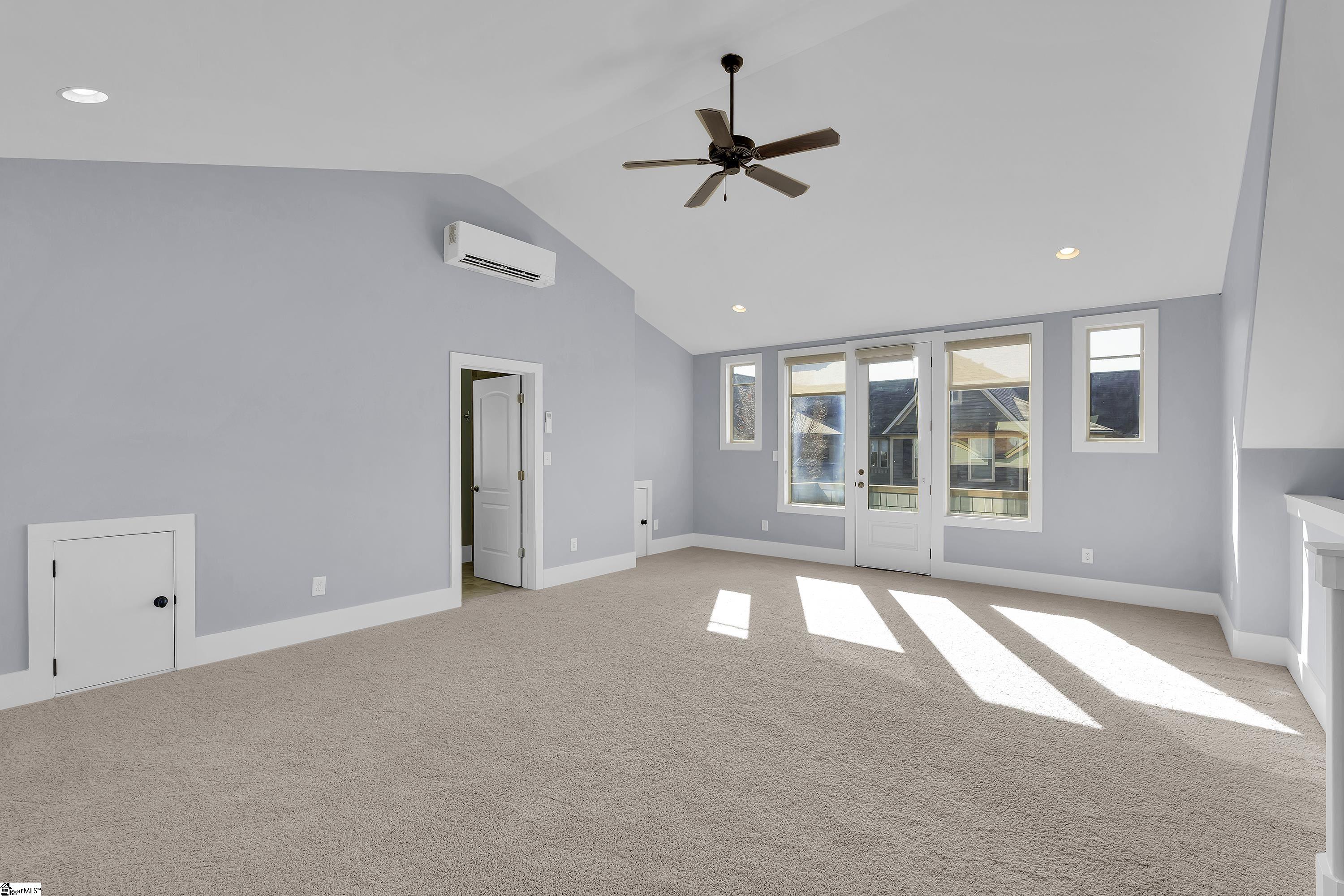 Piedmont, South Carolina, 29673, United States, 4 Bedrooms Bedrooms, ,4 BathroomsBathrooms,Residential,For Sale,2002140