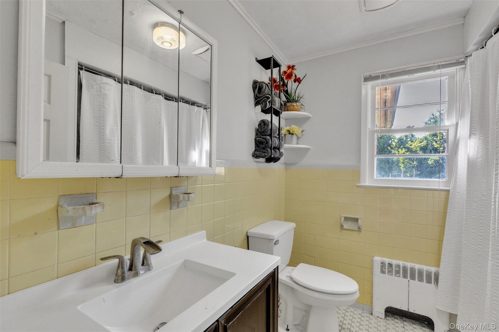 Mahopac, New York, 10541, United States, 3 Bedrooms Bedrooms, ,2 BathroomsBathrooms,Residential,For Sale,1919790