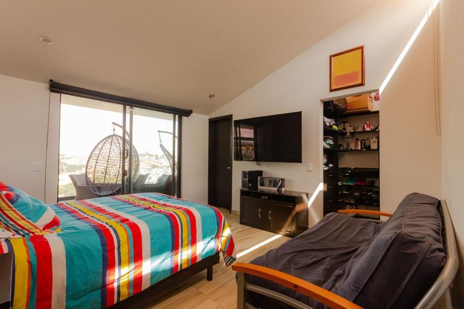 Capulines, Atizapán de Zaragoza, Estado de México, 52938, Mexico, 4 Bedrooms Bedrooms, ,5 BathroomsBathrooms,Residential,For Sale,Capulines,1443730