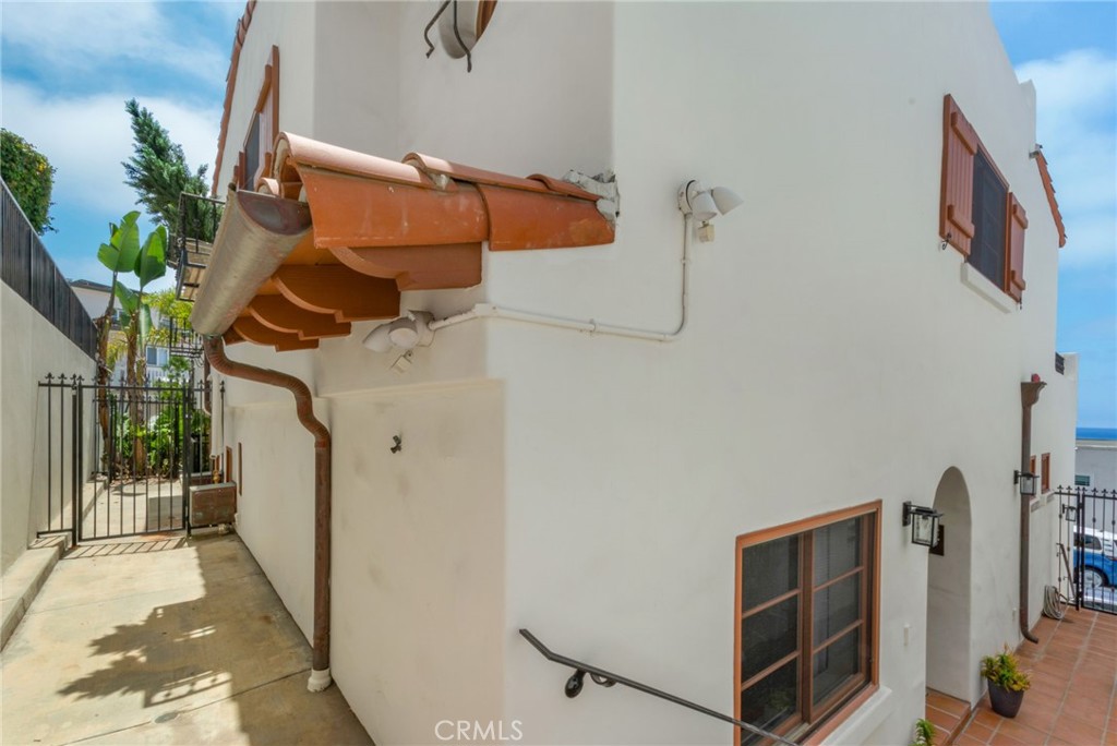 San Clemente, California, 92672, United States, 2 Bedrooms Bedrooms, ,3 BathroomsBathrooms,Residential,For Sale,1927203