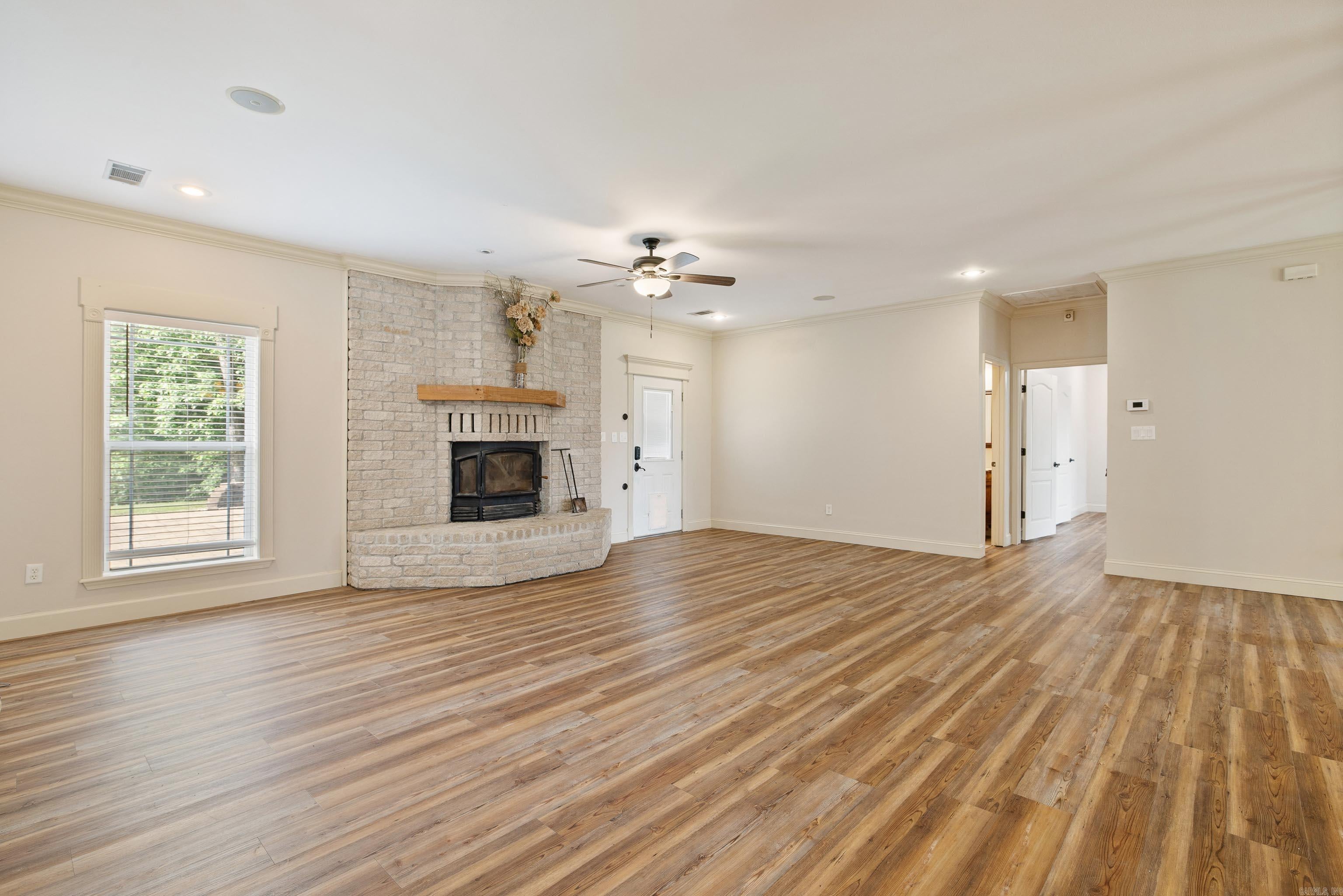 Benton, Arkansas, 72019, United States, 4 Bedrooms Bedrooms, ,4 BathroomsBathrooms,Residential,For Sale,2048594