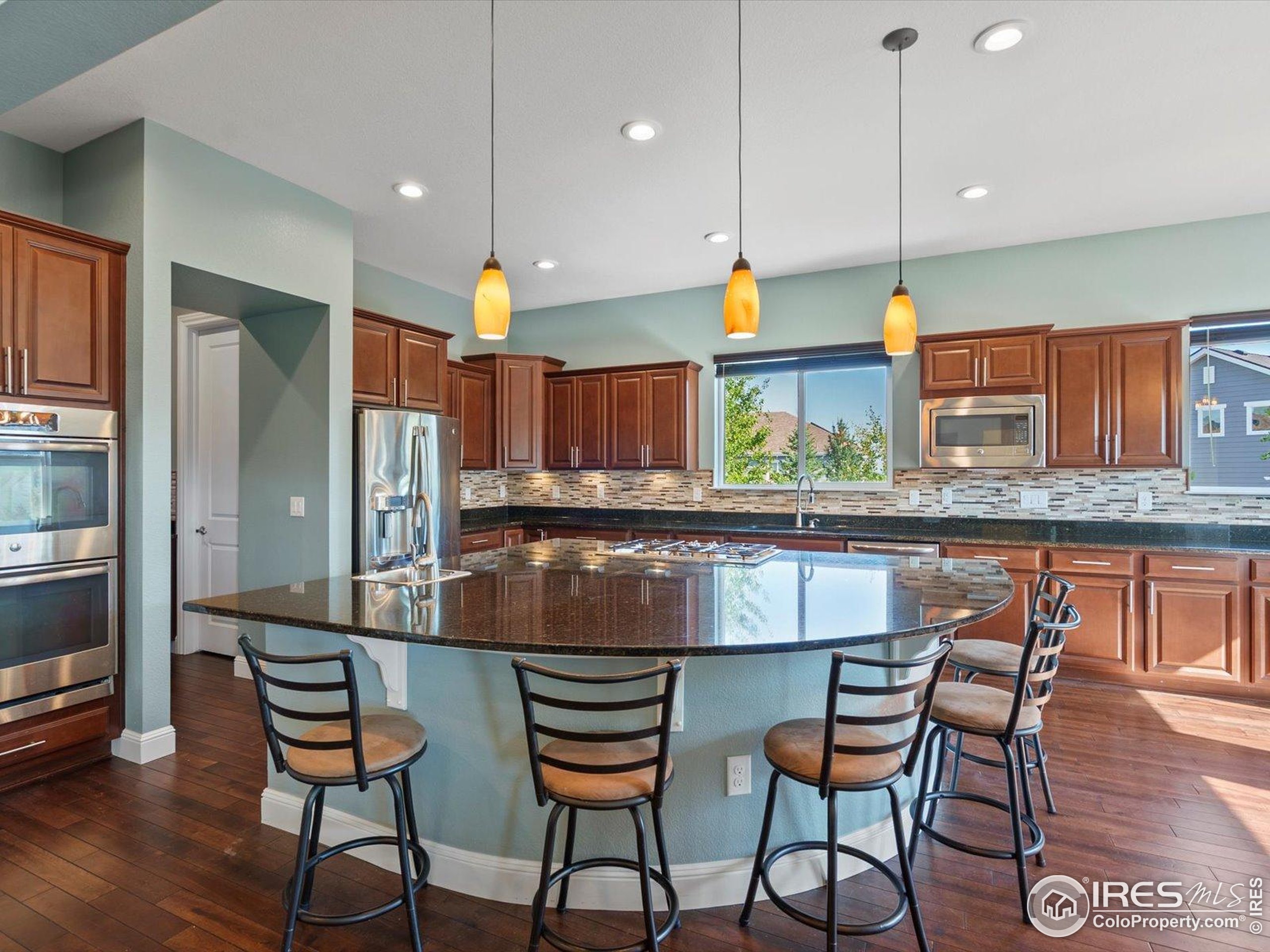 Arvada, Colorado, 80007, United States, 4 Bedrooms Bedrooms, ,3 BathroomsBathrooms,Residential,For Sale,1917292