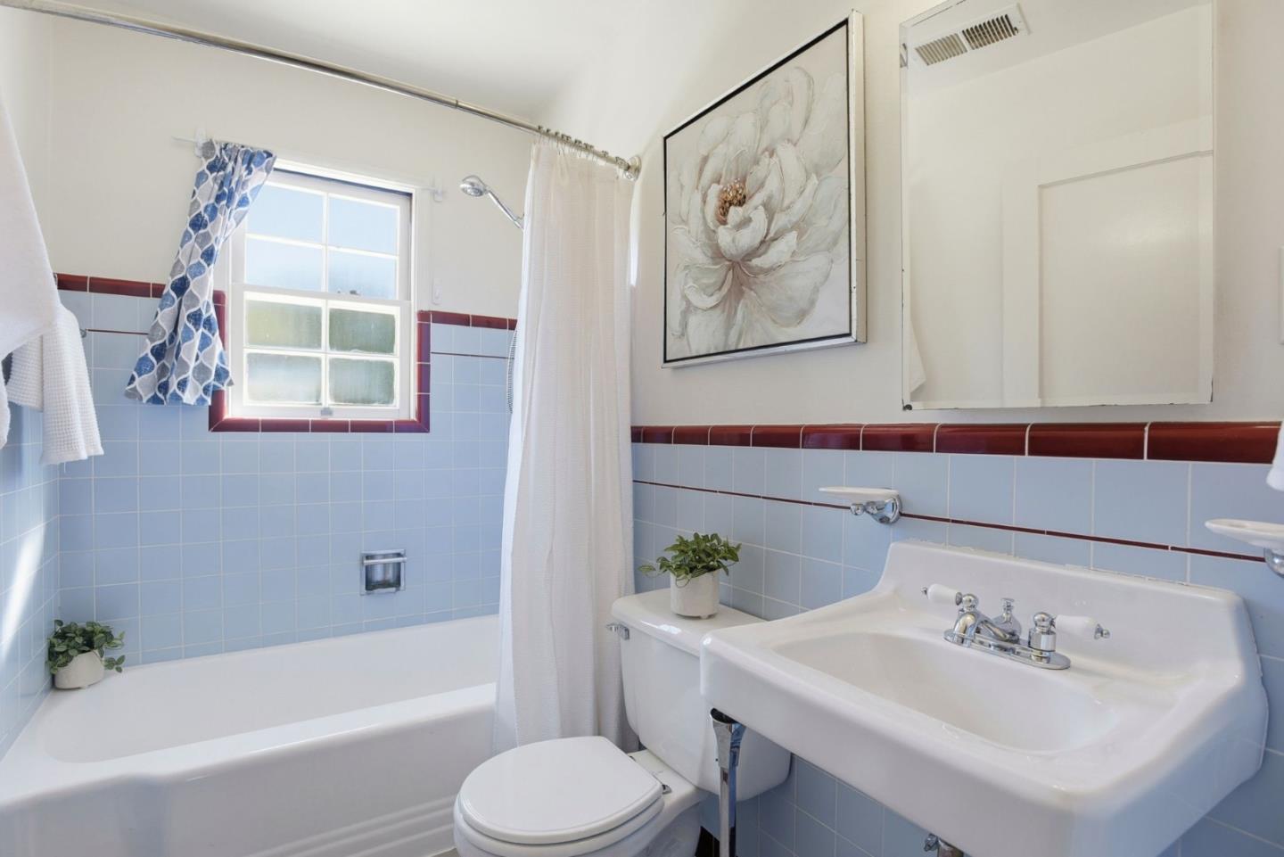 Palo Alto, California, 94303, United States, 2 Bedrooms Bedrooms, ,2 BathroomsBathrooms,Residential,For Sale,1989685