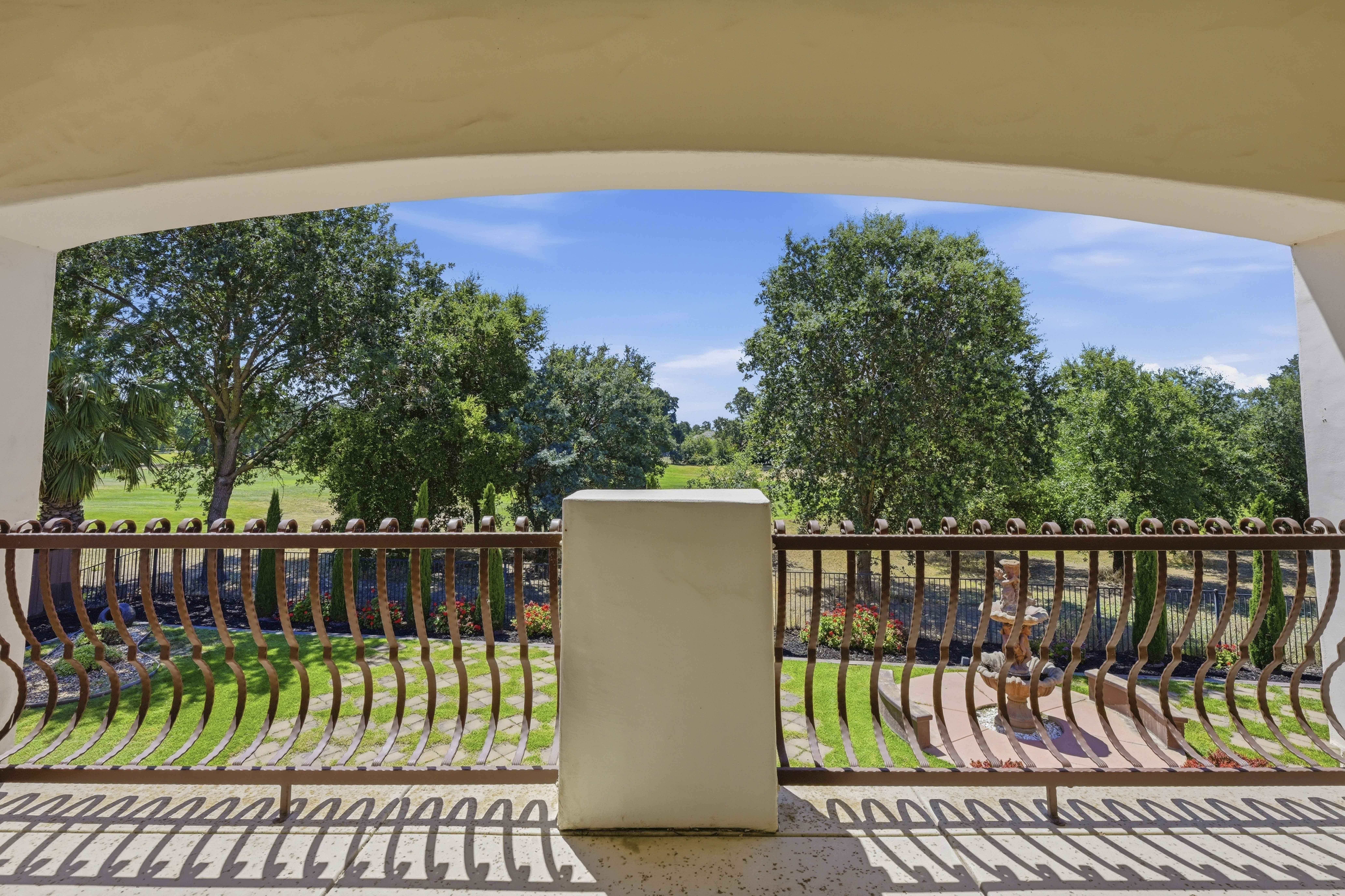  8587 Indianwood Lane, Roseville, CA 95747 - 物件實景