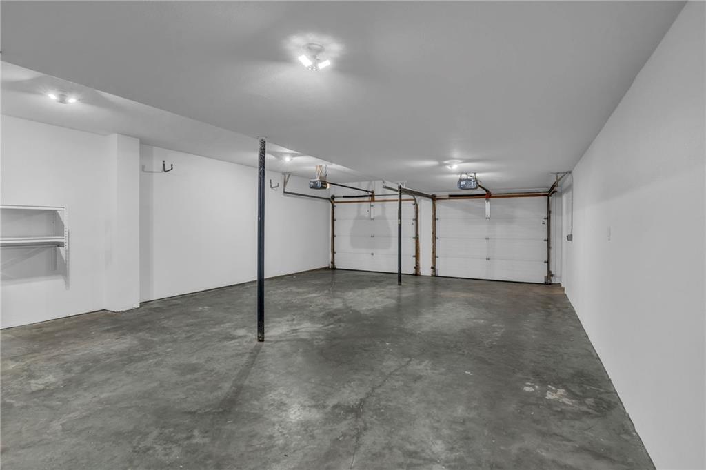 Lawrence, Kansas, 66049, United States, 5 Bedrooms Bedrooms, ,5 BathroomsBathrooms,Residential,For Sale,1848168